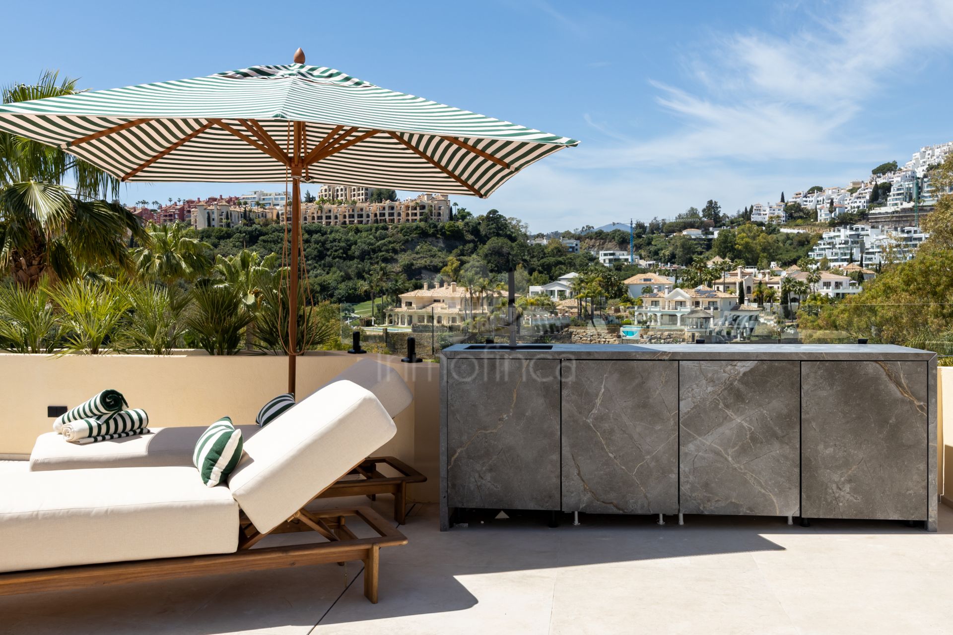 Adosado en El Herrojo, Benahavis