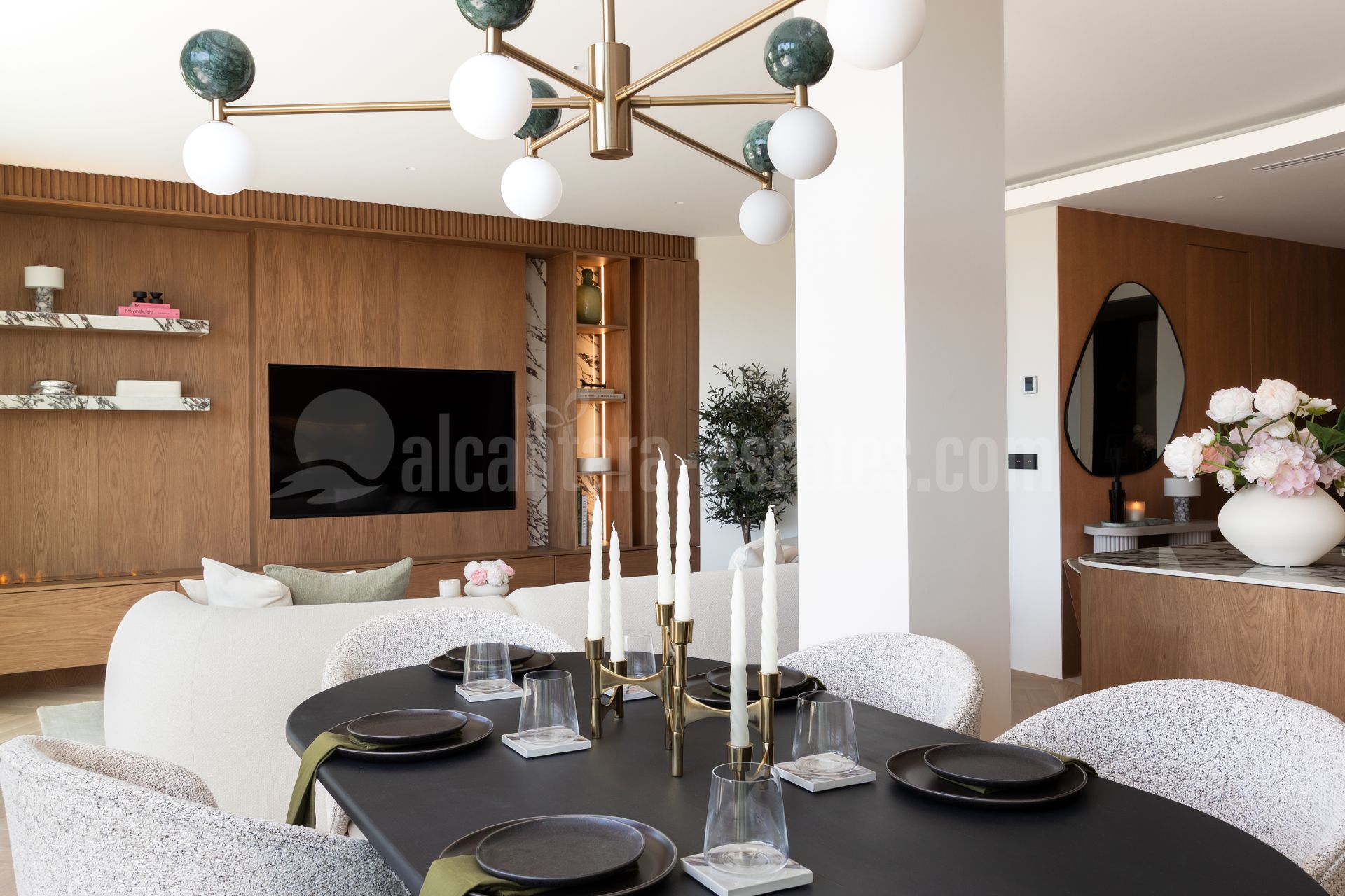 Town House in El Herrojo, Benahavis