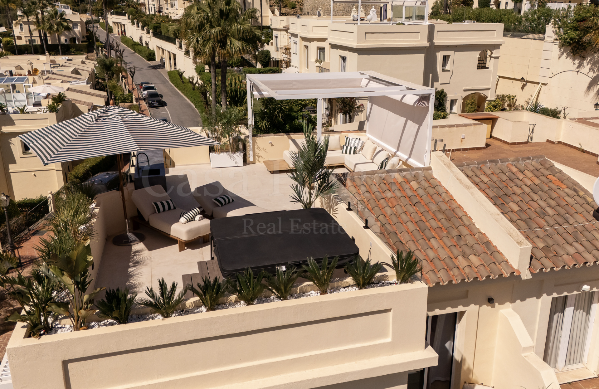 Adosado en El Herrojo, Benahavis