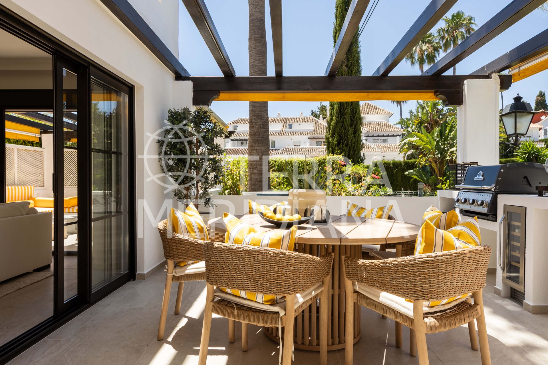 Apartment in Aldea Blanca, Marbella