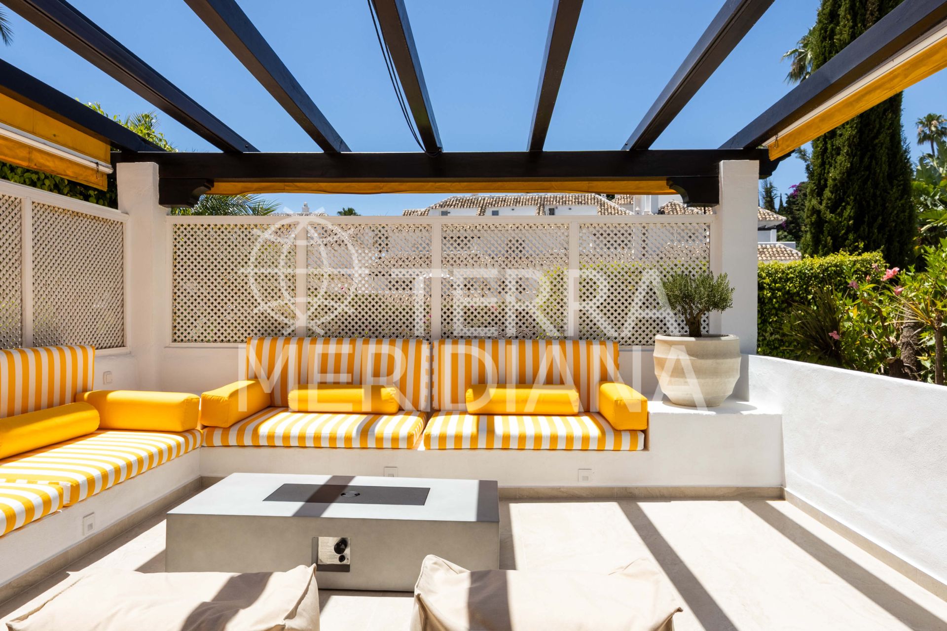Apartment in Aldea Blanca, Marbella