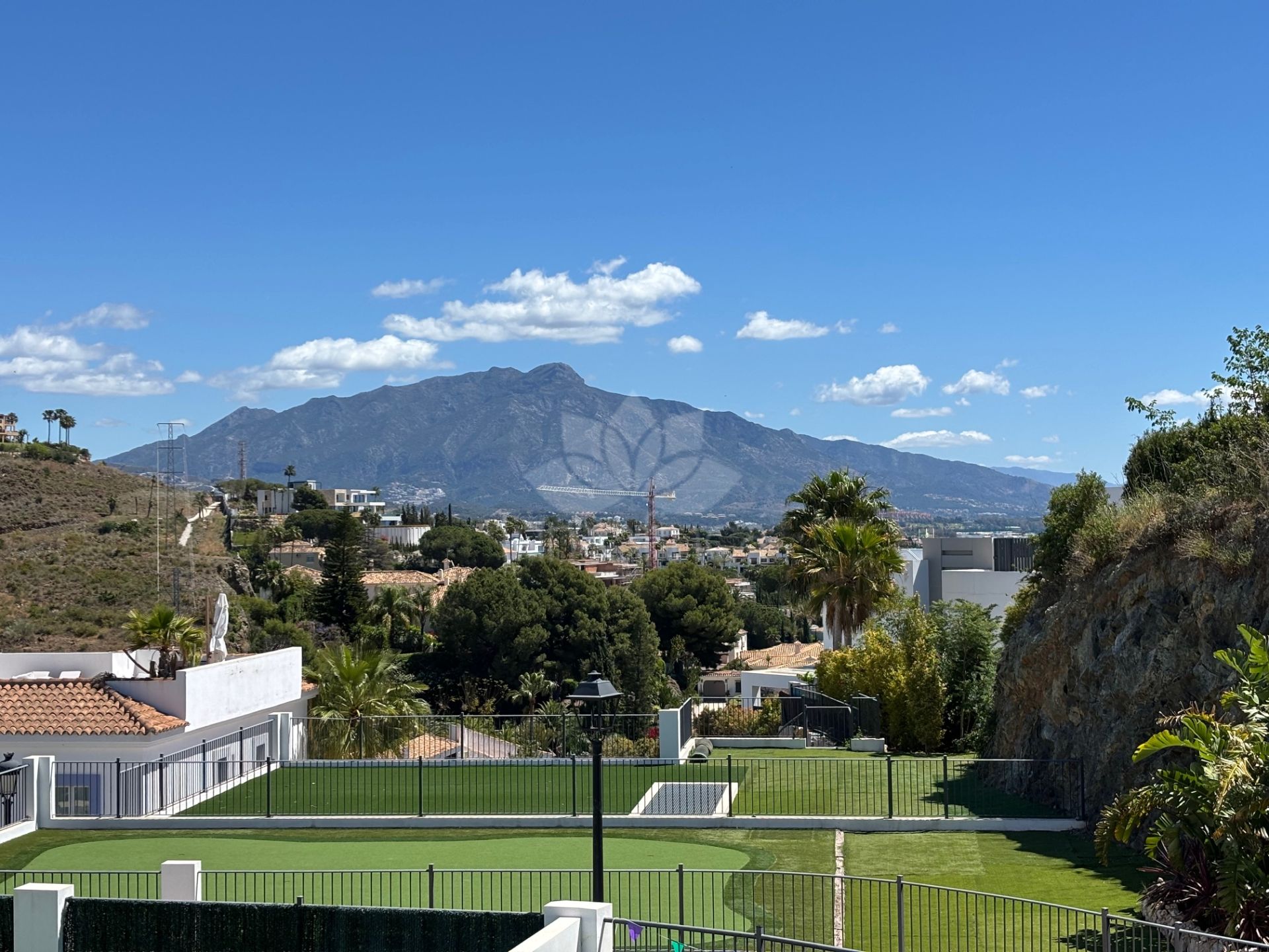 Penthouse in Paraiso Pueblo, Benahavis