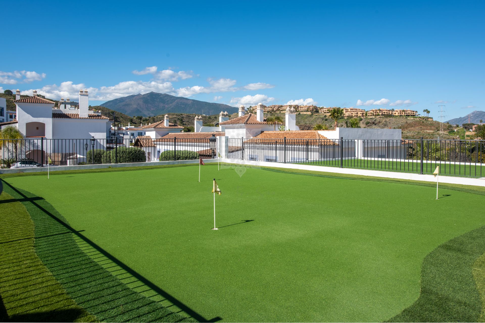 Penthouse in Paraiso Pueblo, Benahavis