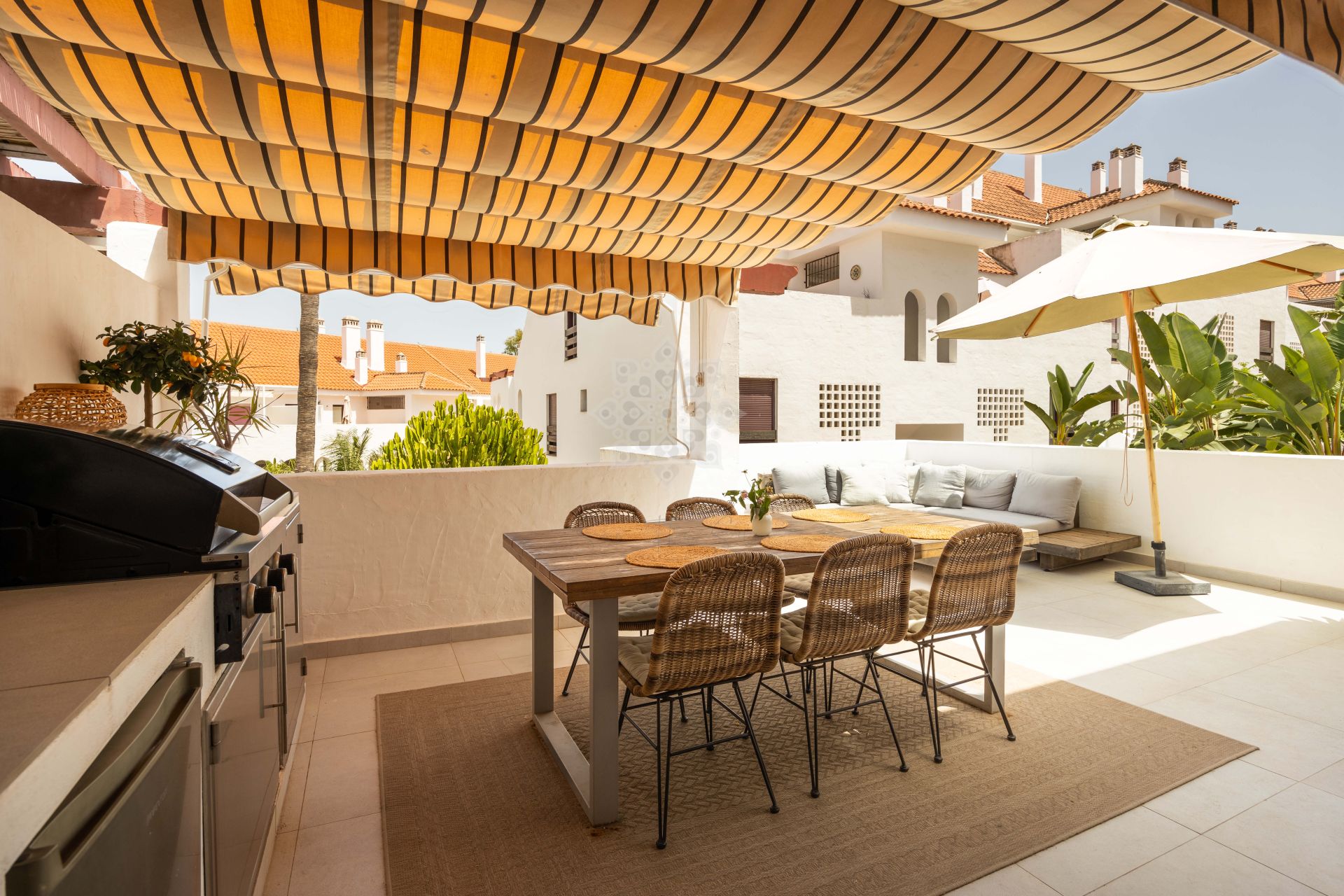 Apartament w La Maestranza, Marbella