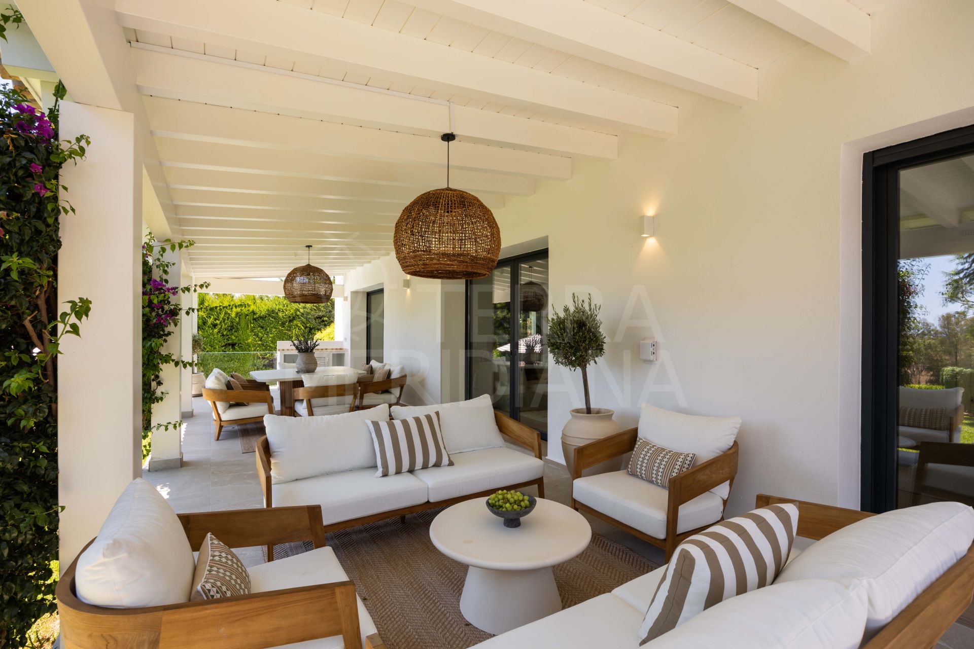 Villa in Los Altos del Paraiso, Estepona