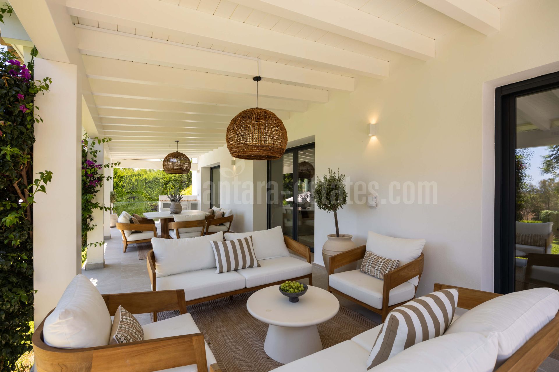Villa en Altos del Paraiso, Benahavis