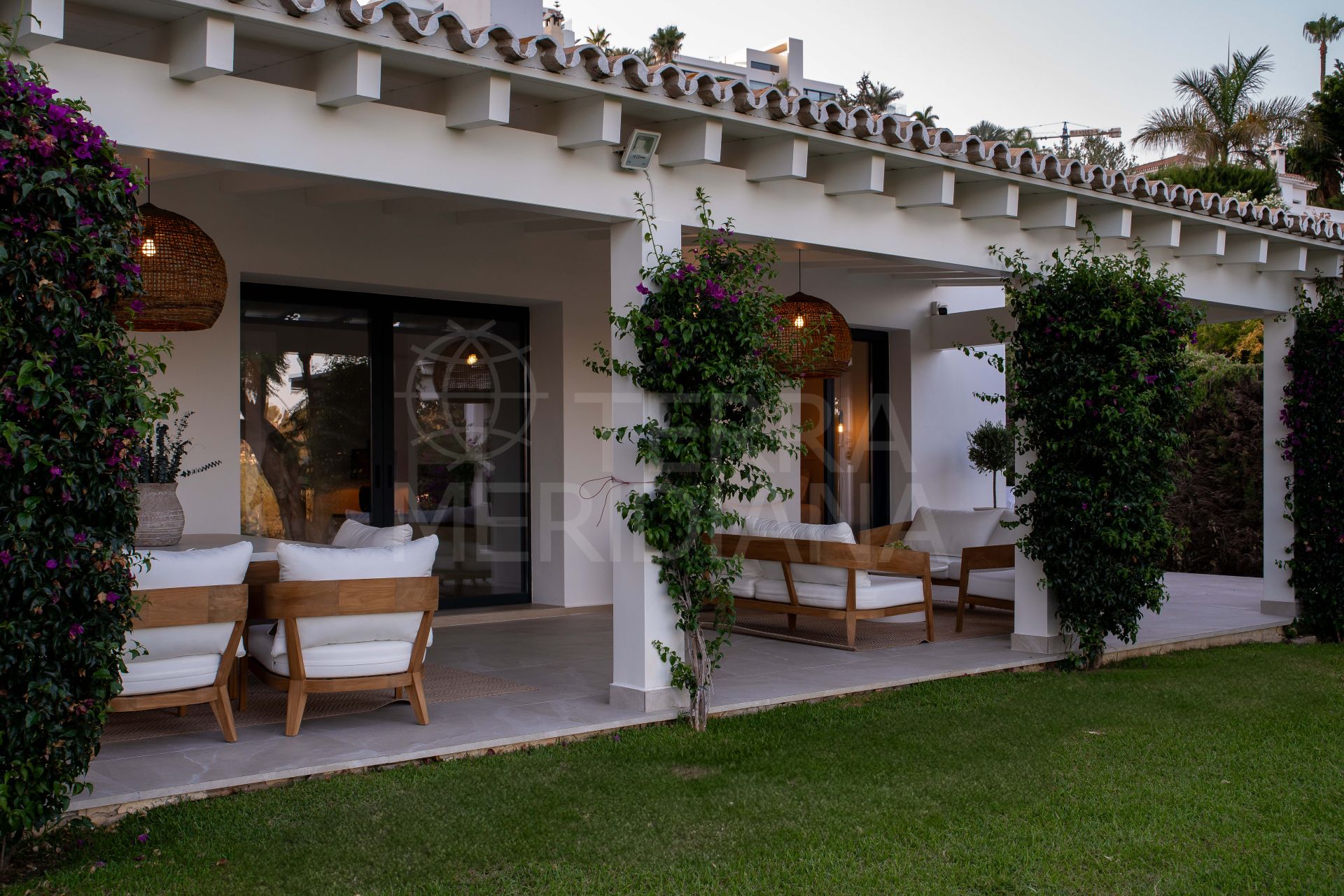 Villa in Los Altos del Paraiso, Estepona