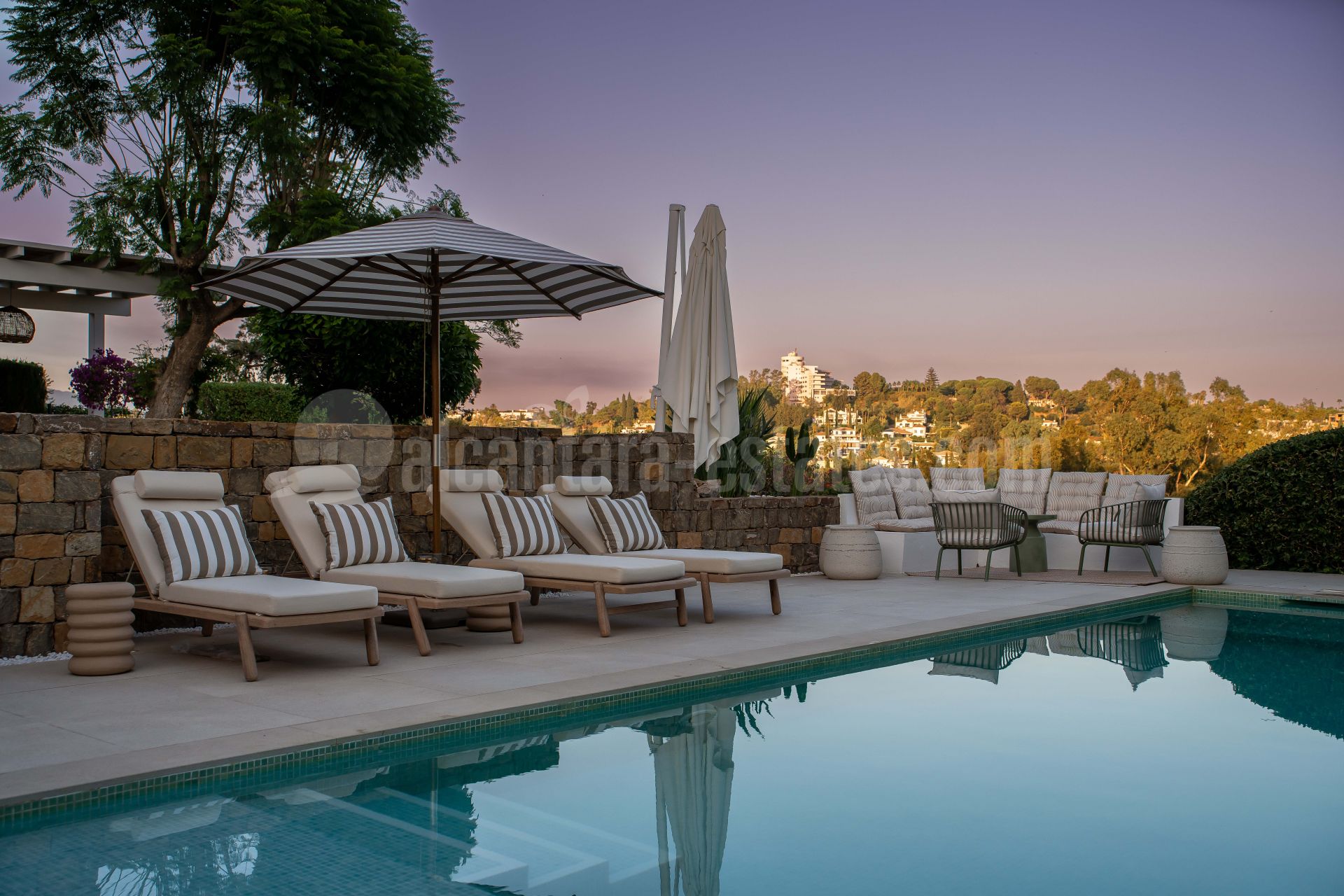 Villa en Altos del Paraiso, Benahavis
