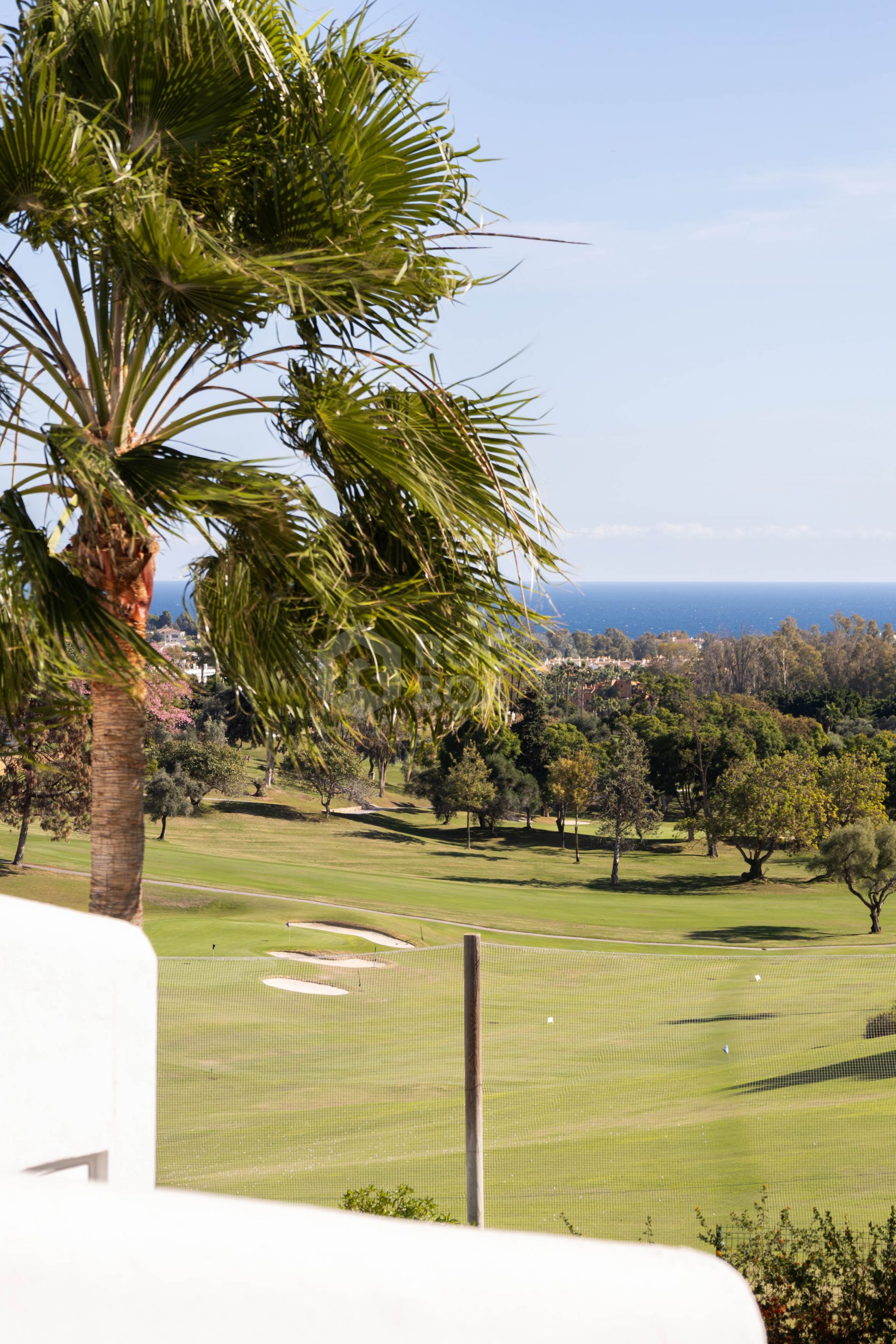 Beautifully Renovated Apartment with Stunning Views in Nueva Andalucía