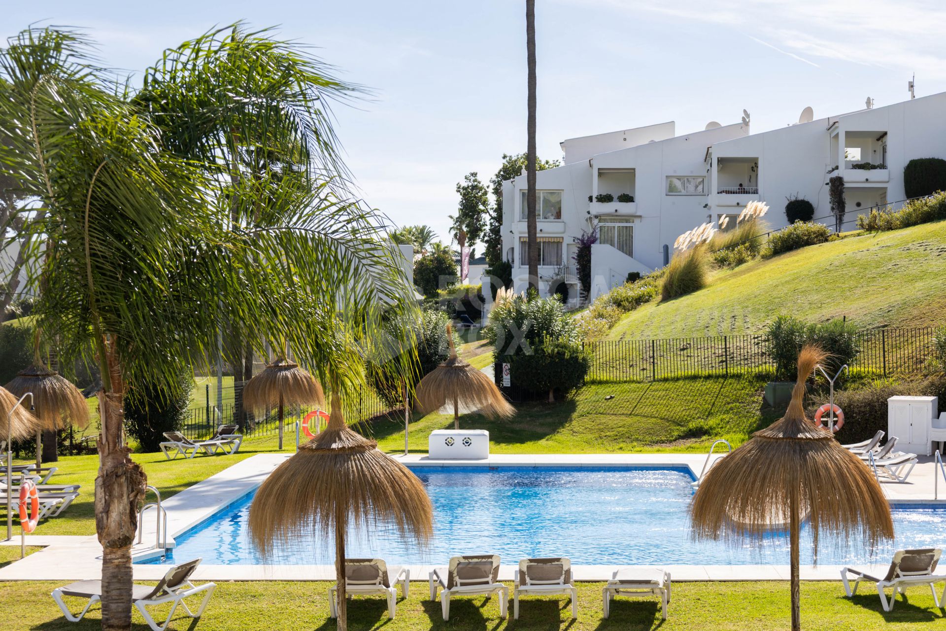 Beautifully Renovated Apartment with Stunning Views in Nueva Andalucía
