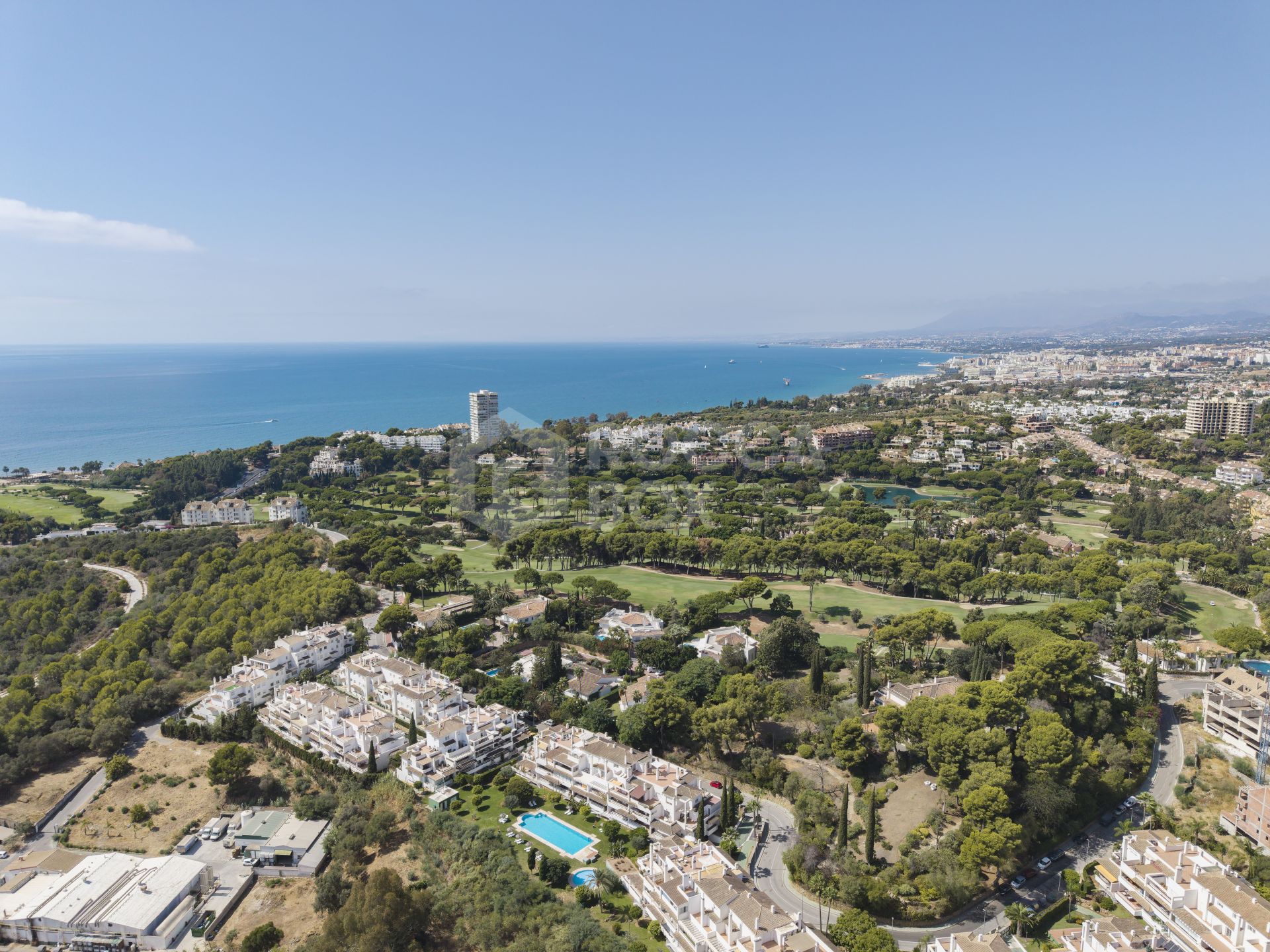 Fully Renovated Duplex Penthouse in Rio Real, Marbella East