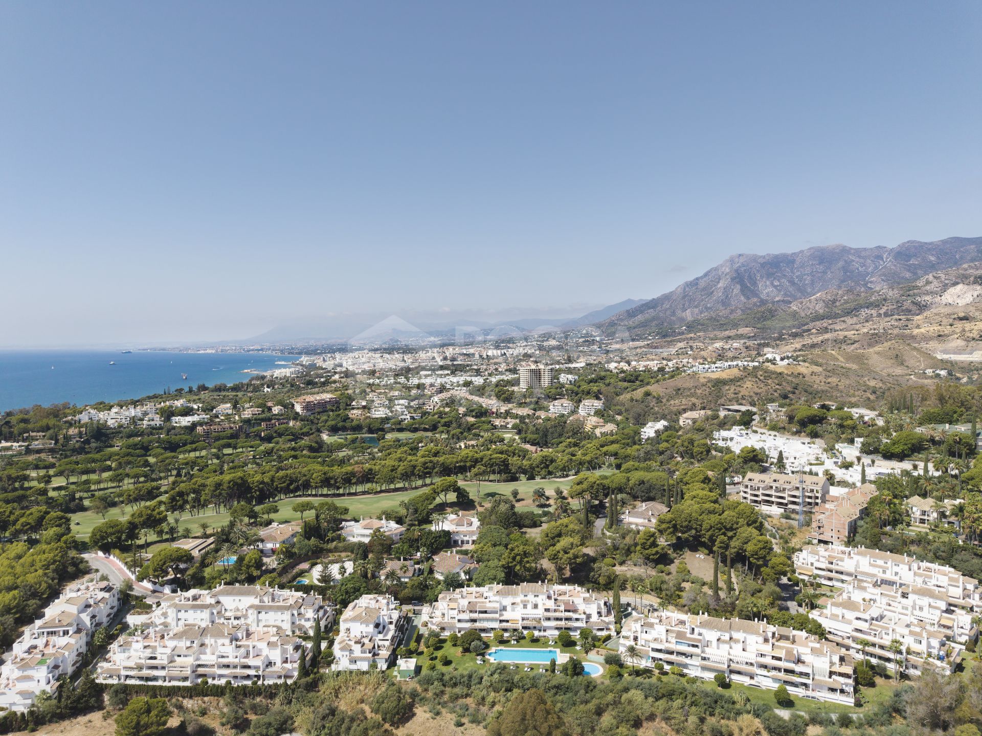 Fully Renovated Duplex Penthouse in Rio Real, Marbella East