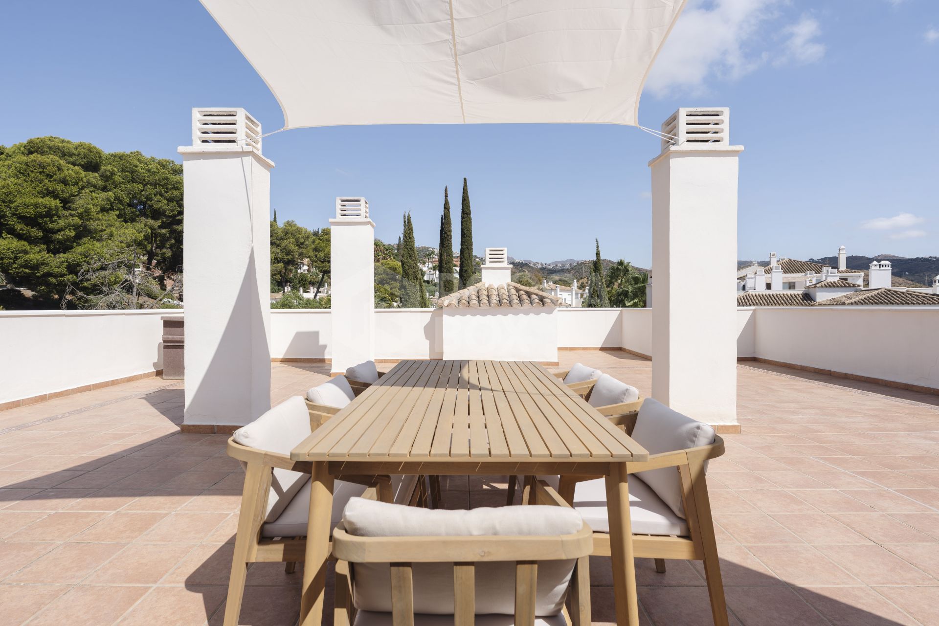 Fully Renovated Duplex Penthouse in Rio Real, Marbella East