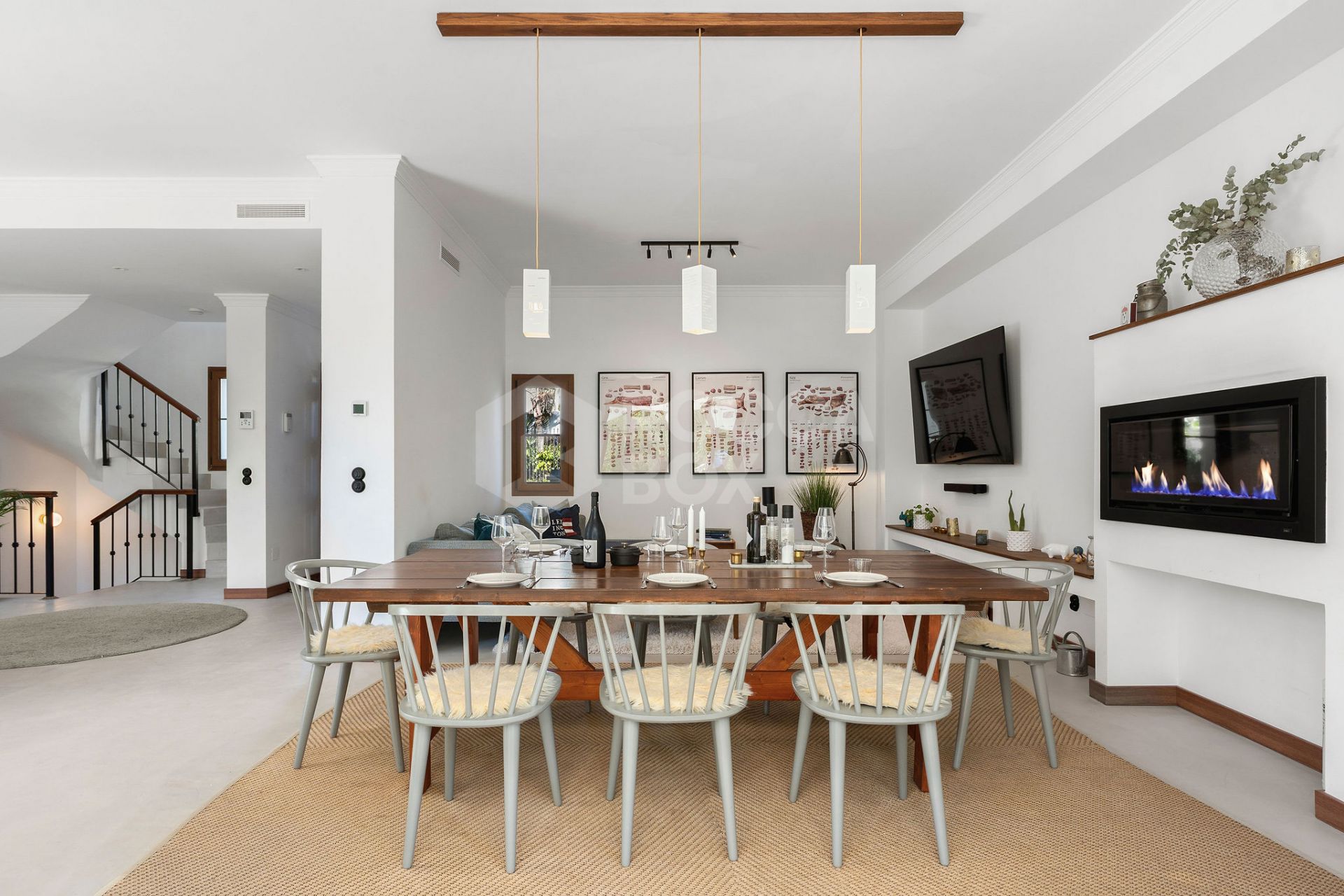 This villa is a true gem — modern, inviting, and ideally located to enjoy everything Estepona has to offer.