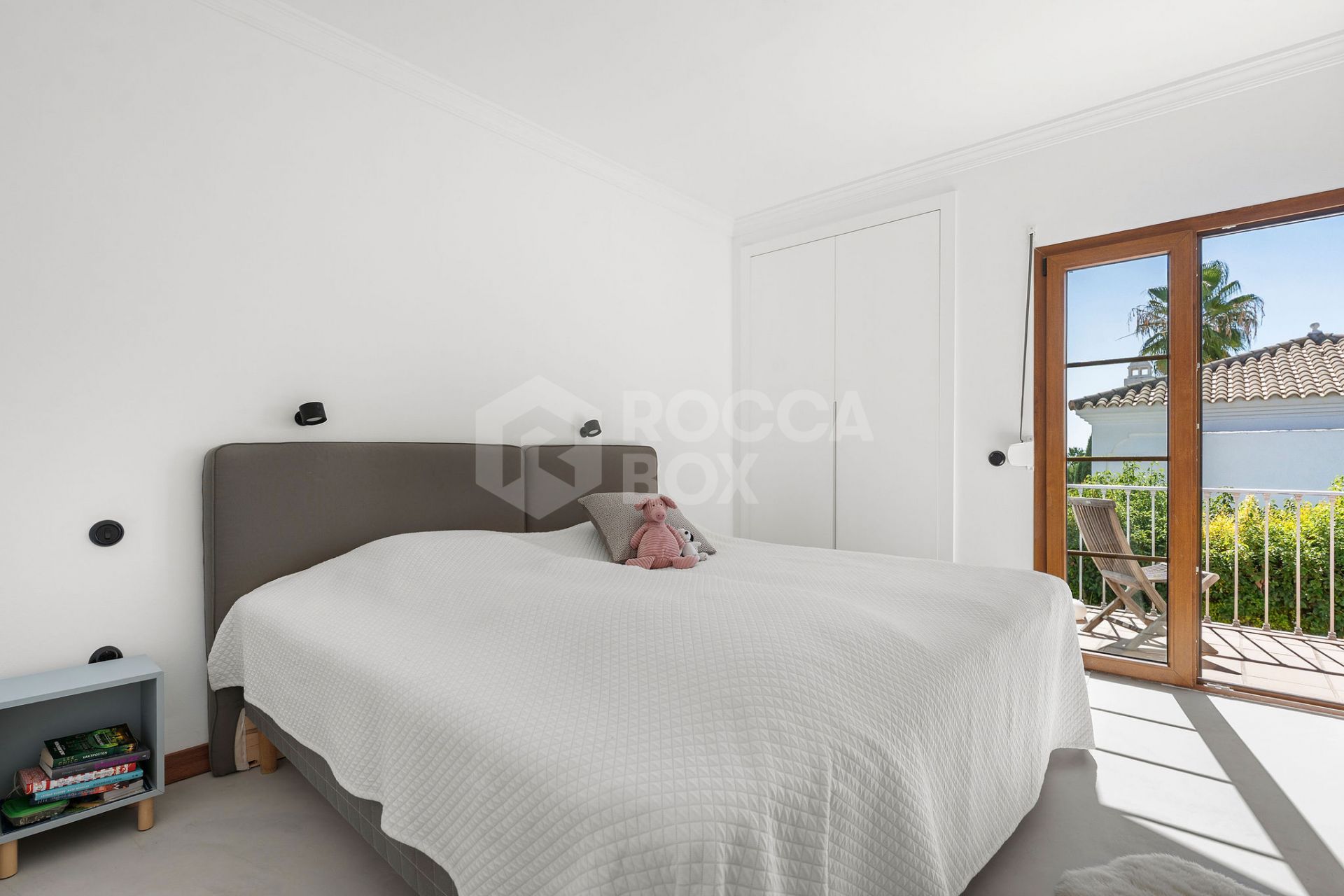 This villa is a true gem — modern, inviting, and ideally located to enjoy everything Estepona has to offer.