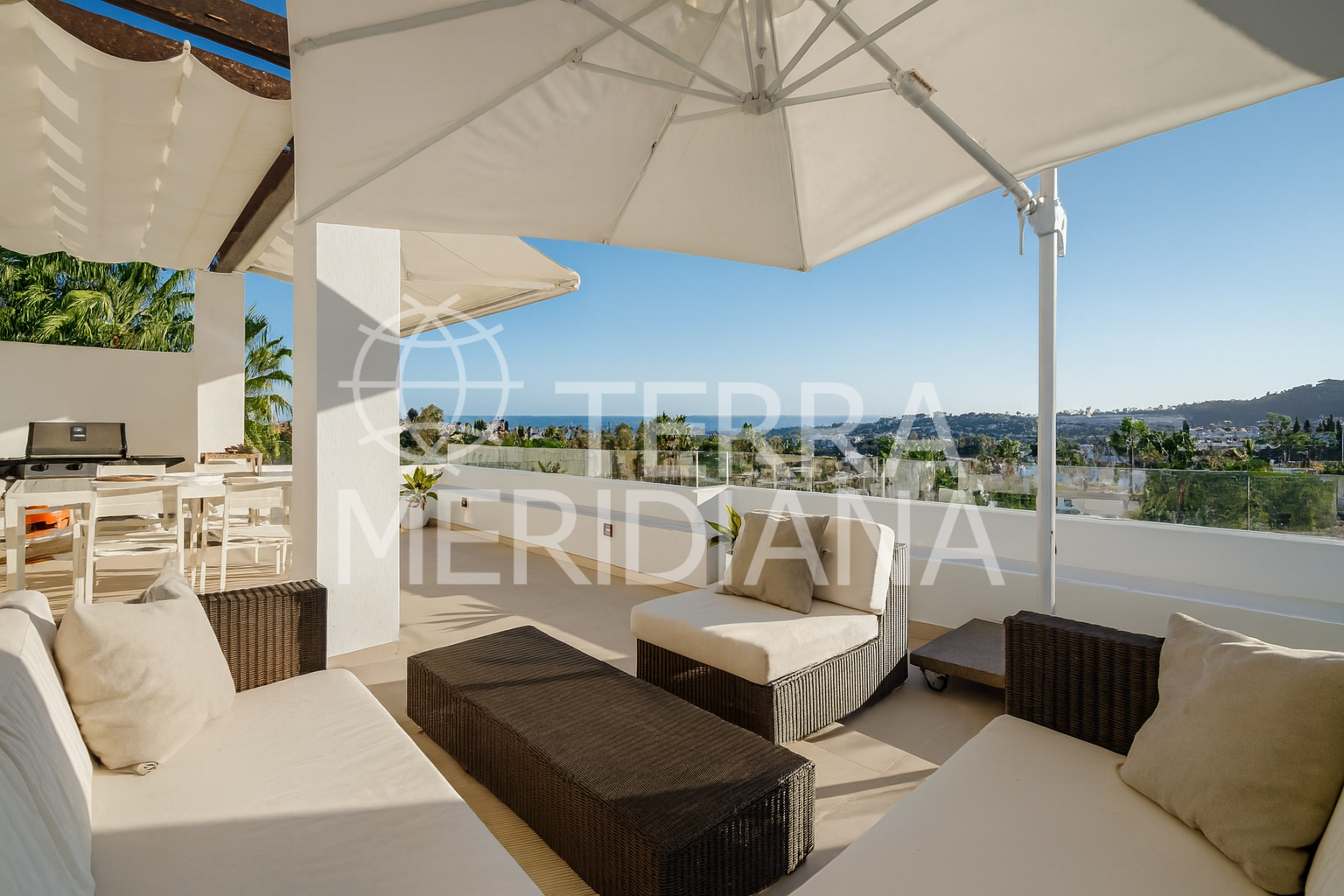 Duplex Penthouse in Las Tortugas de Aloha, Marbella