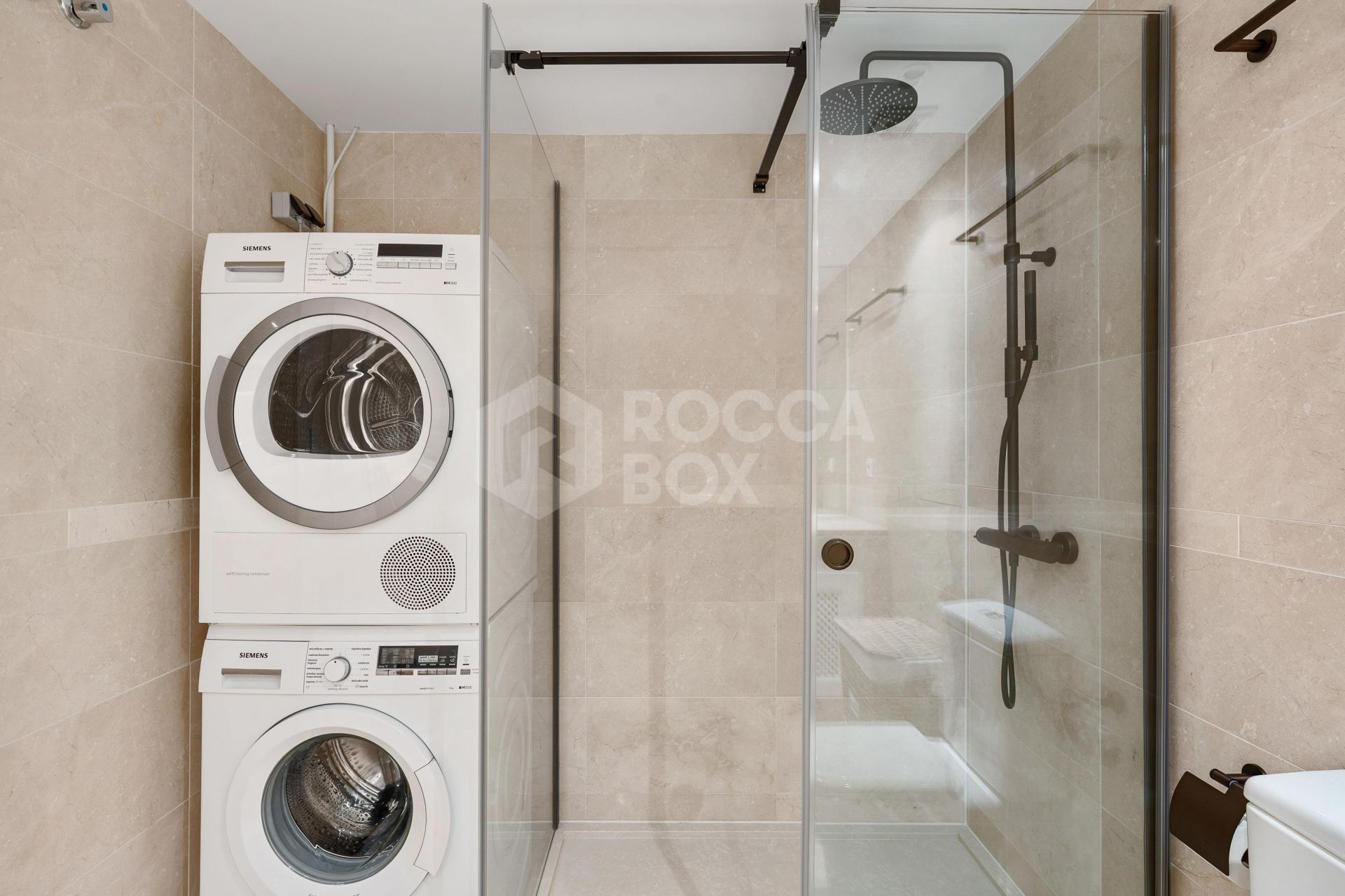 Elegant duplex penthouse in Aloha, Marbella with 3 bedrooms