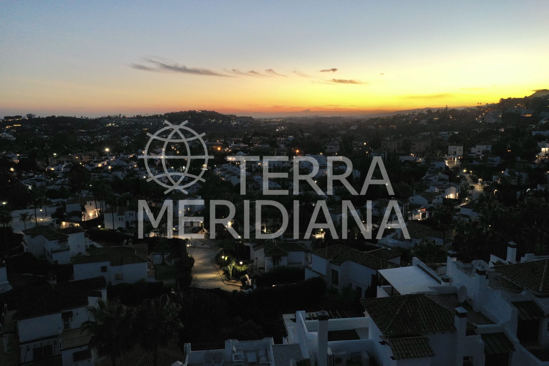 Duplex Penthouse in Las Tortugas de Aloha, Marbella