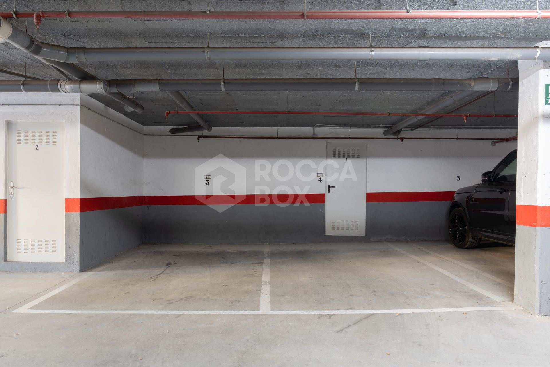 Elegant duplex penthouse in Aloha, Marbella with 3 bedrooms