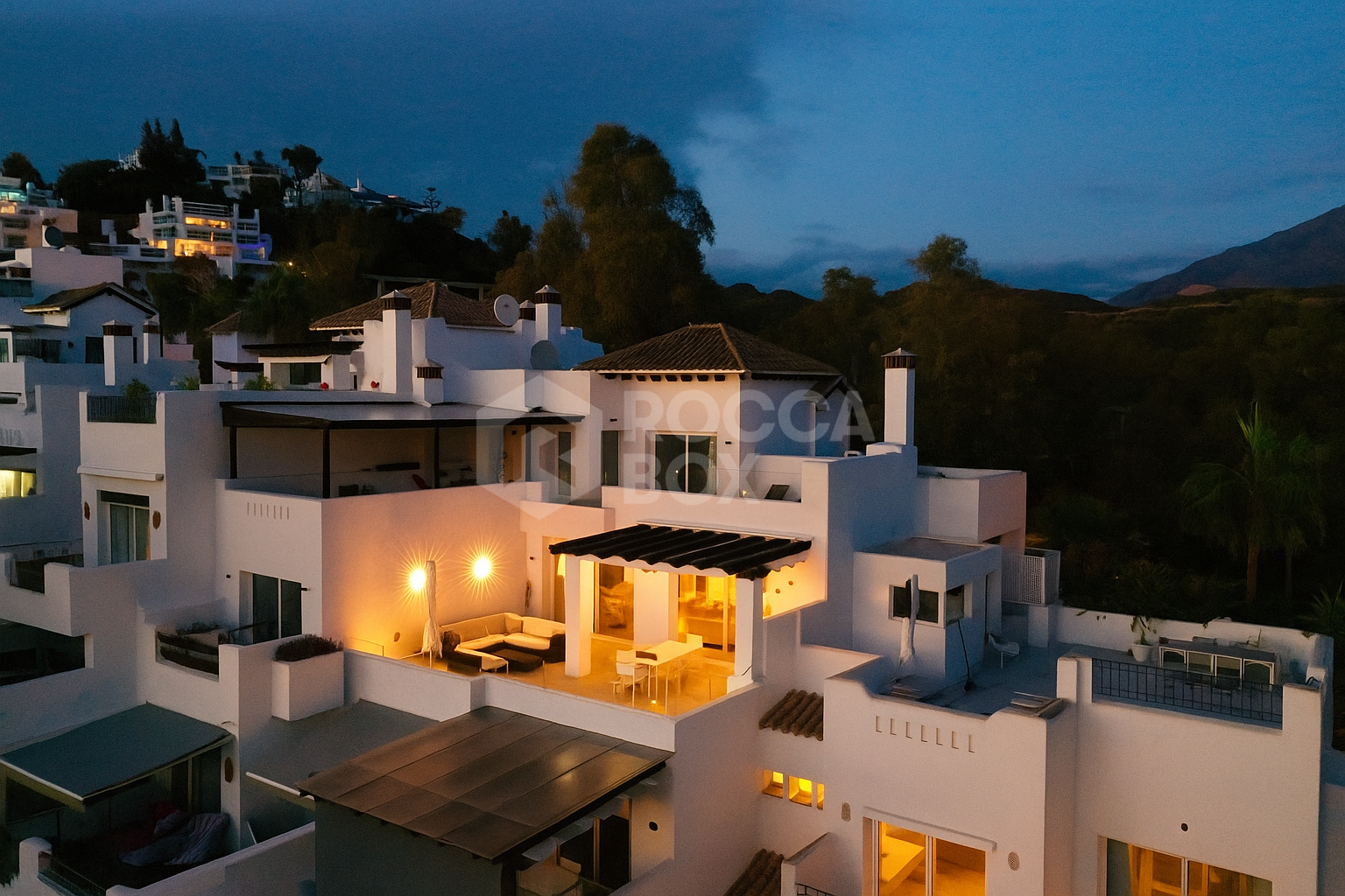 Elegant duplex penthouse in Aloha, Marbella with 3 bedrooms