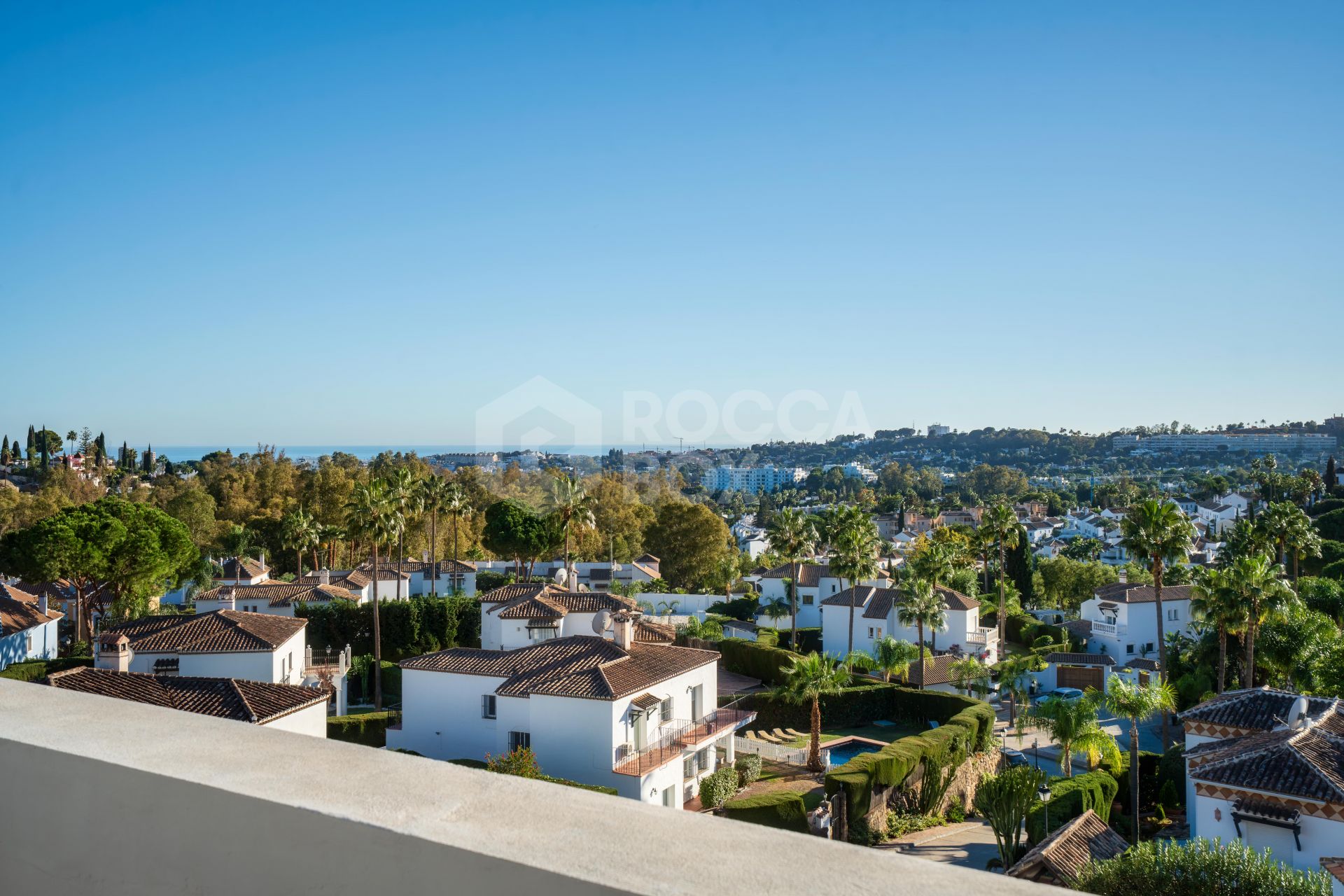 Elegant duplex penthouse in Aloha, Marbella with 3 bedrooms