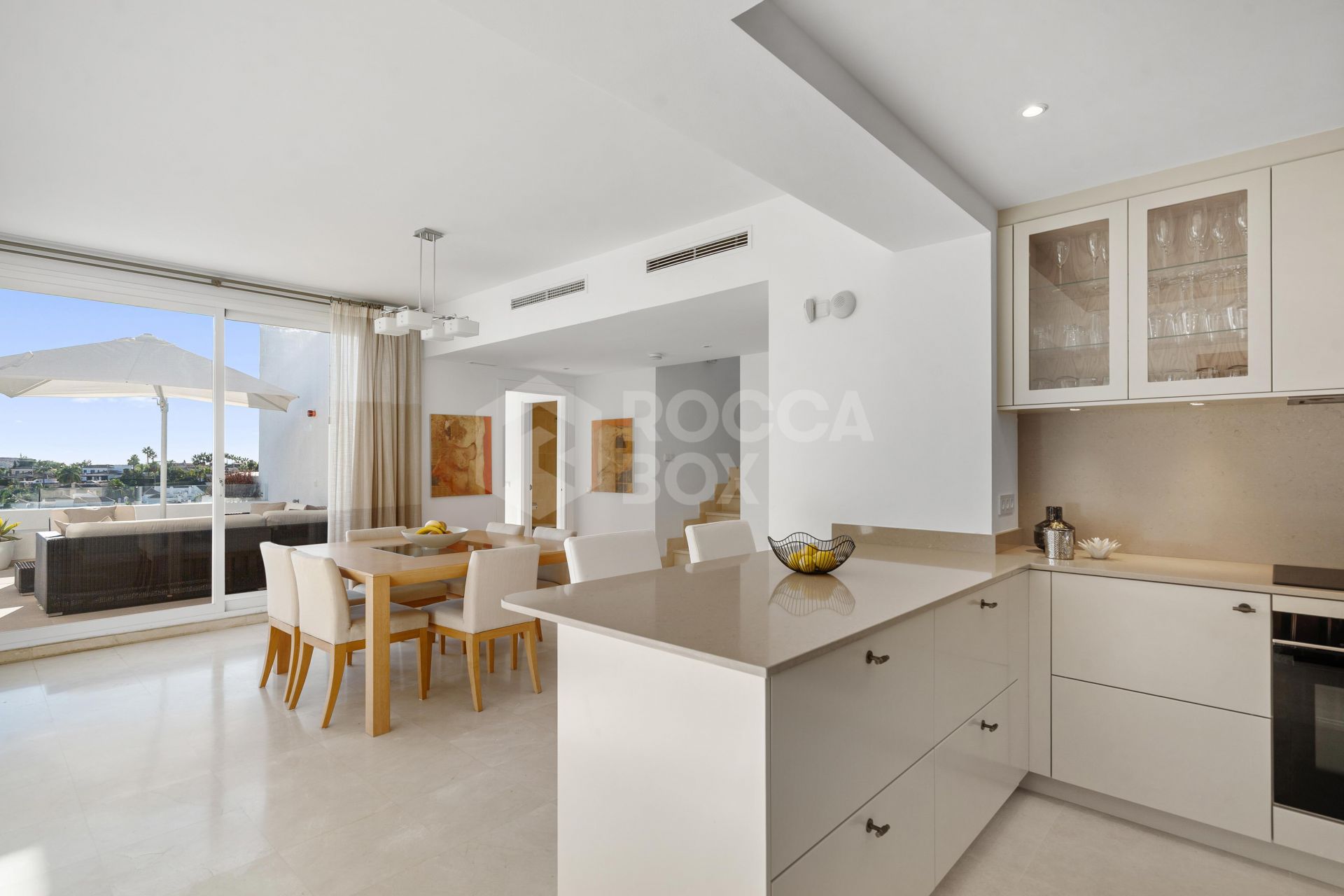 Elegant duplex penthouse in Aloha, Marbella with 3 bedrooms