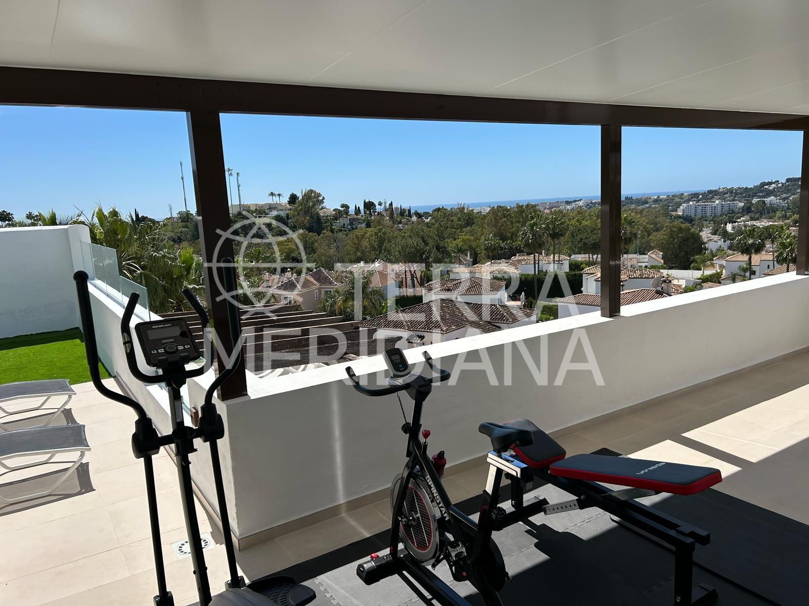 Duplex Penthouse in Las Tortugas de Aloha, Marbella