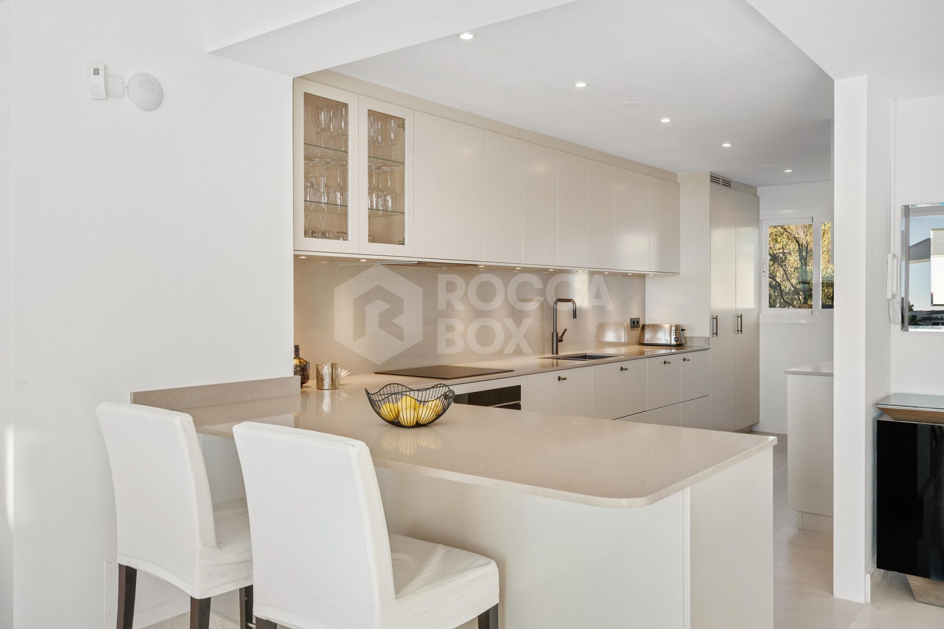 Elegant duplex penthouse in Aloha, Marbella with 3 bedrooms