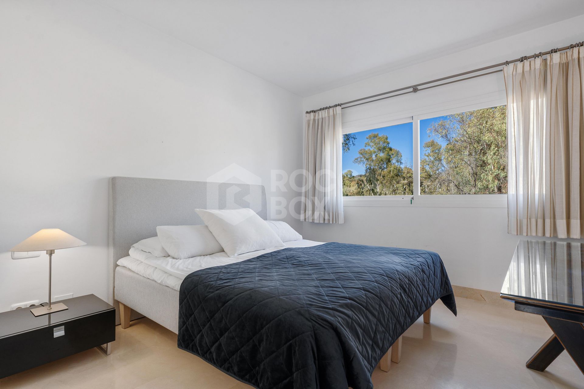 Elegant duplex penthouse in Aloha, Marbella with 3 bedrooms