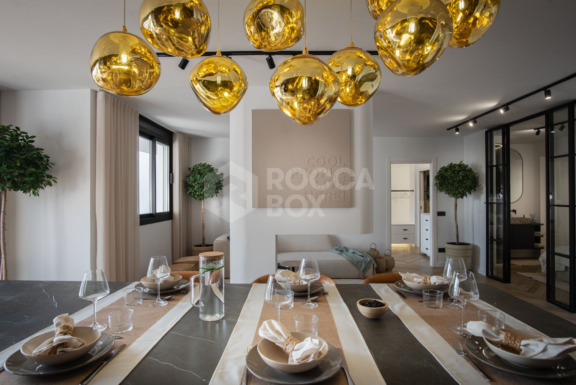 Discover your Marbella dream home — a freshly renovated 3-bedroom apartment in Nueva Andalucía with bright interiors, a spacious terrace, outdoor kitchen, and all amenities close by.