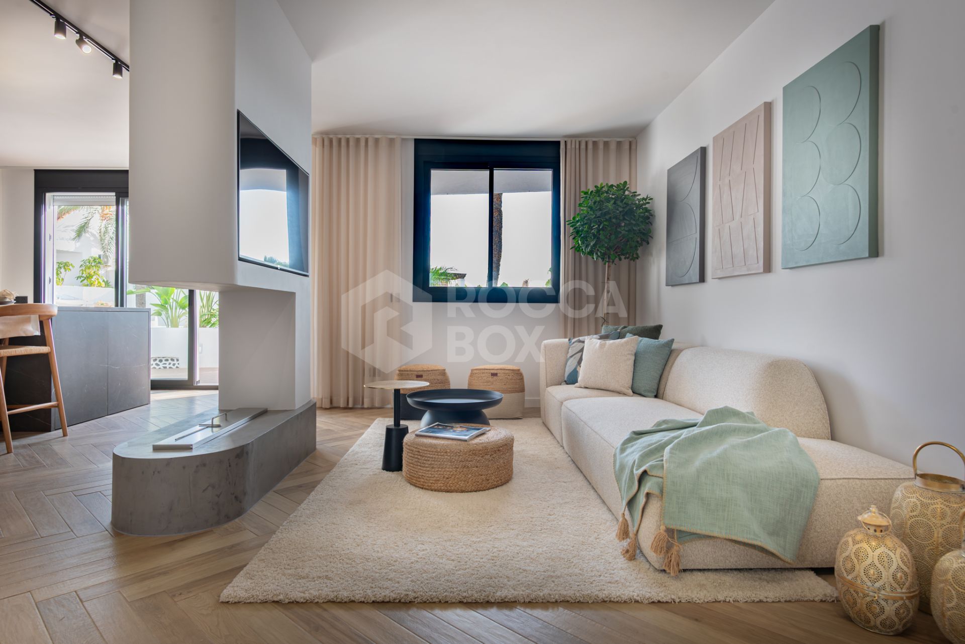 Discover your Marbella dream home — a freshly renovated 3-bedroom apartment in Nueva Andalucía with bright interiors, a spacious terrace, outdoor kitchen, and all amenities close by.