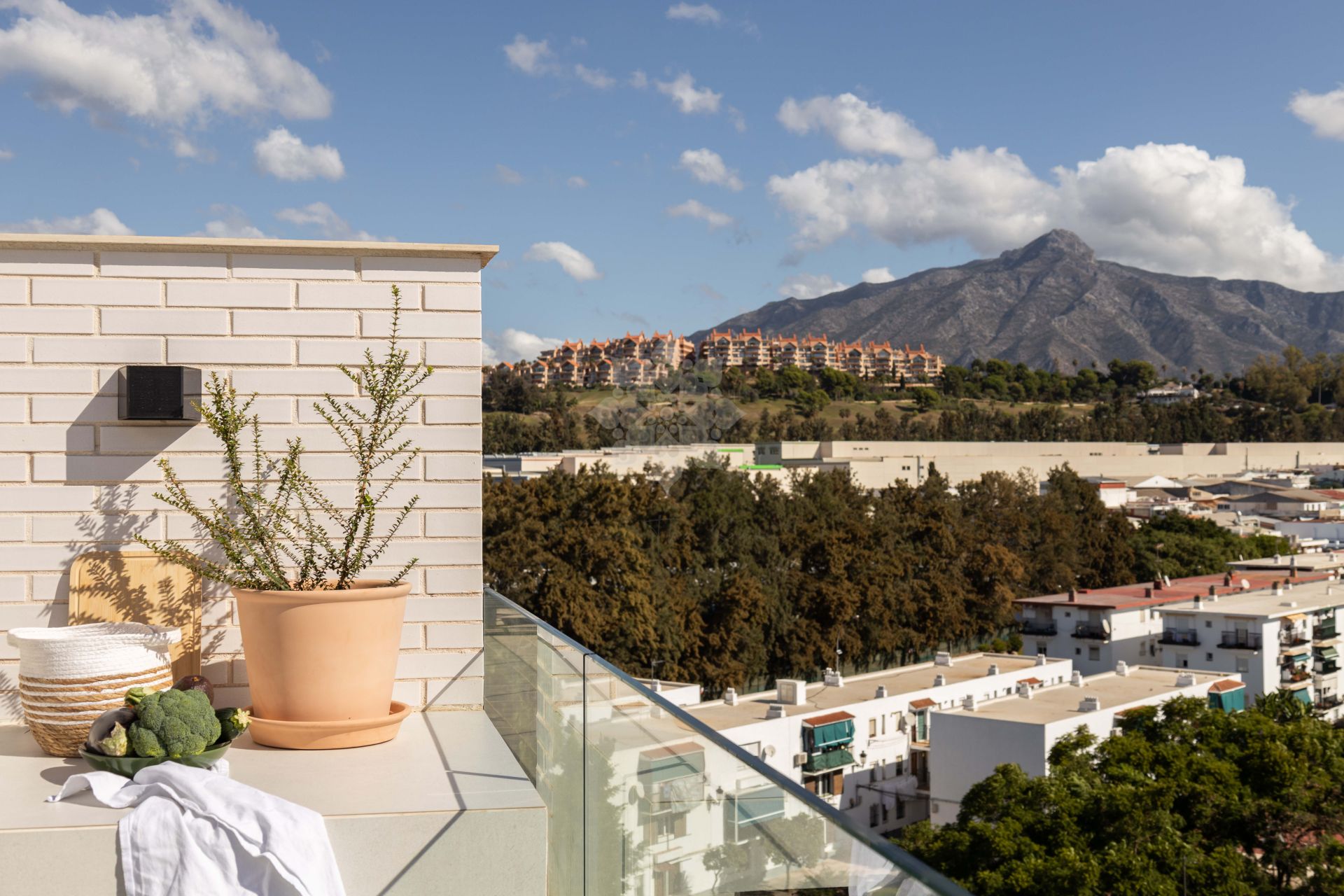 Penthouse in La Campana, Marbella