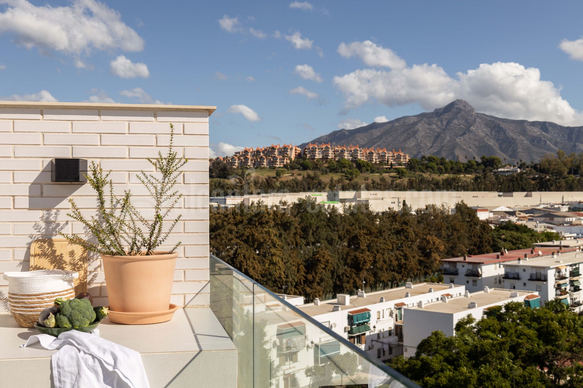 Penthouse in La Campana, Marbella