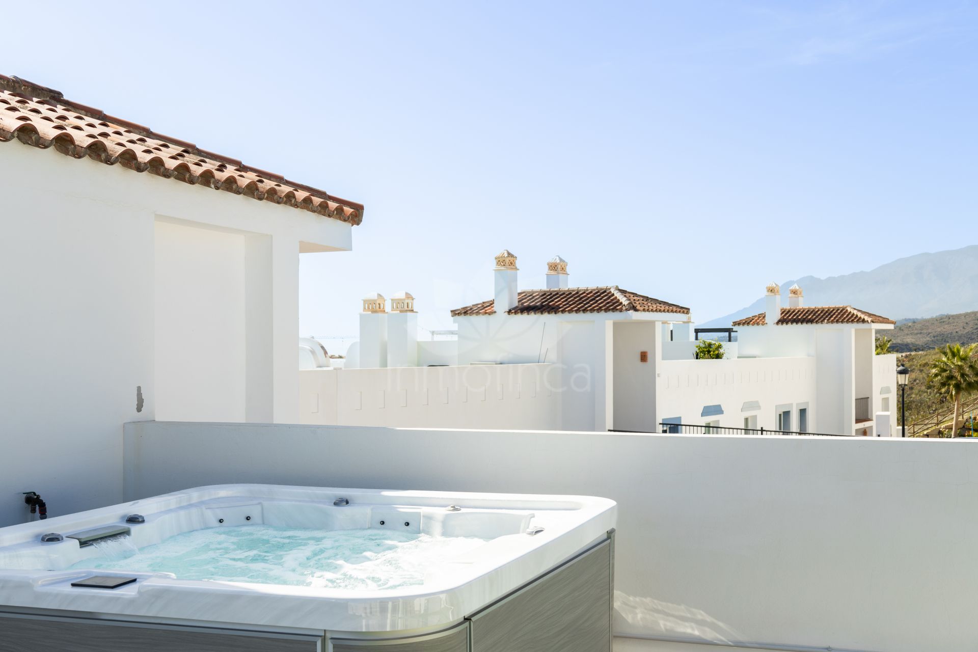 Penthouse in El Paraiso, Estepona