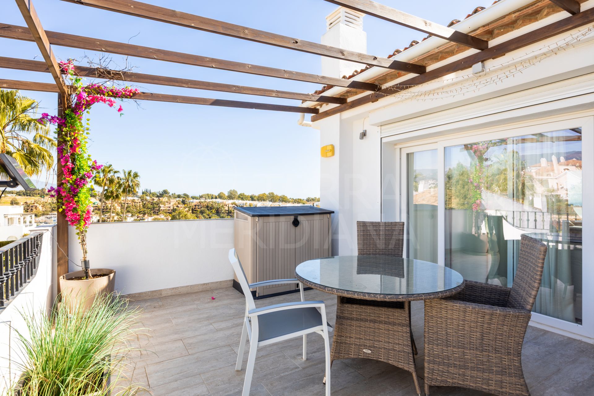 Penthouse in El Paraiso, Estepona