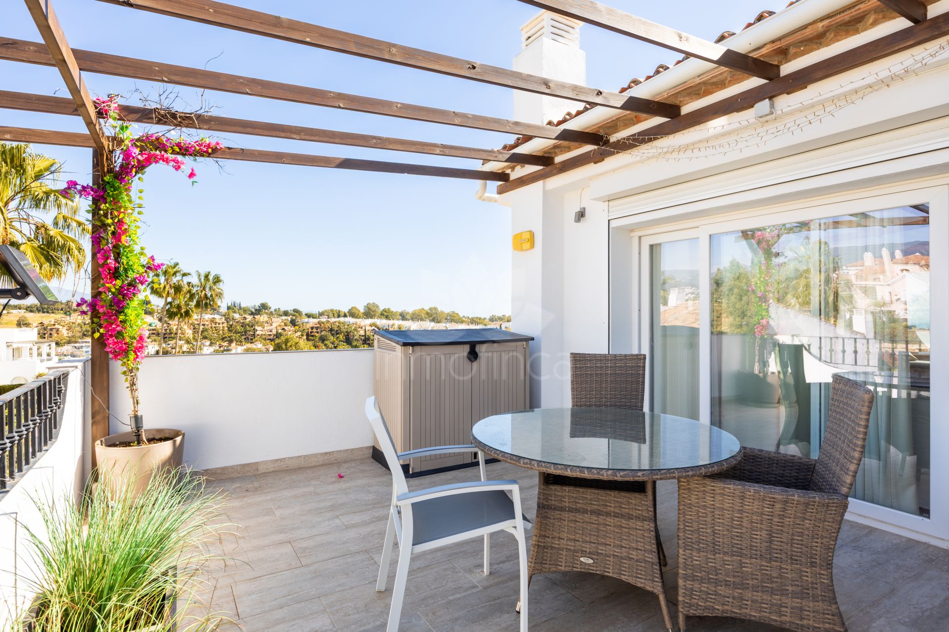 Penthouse in El Paraiso, Estepona