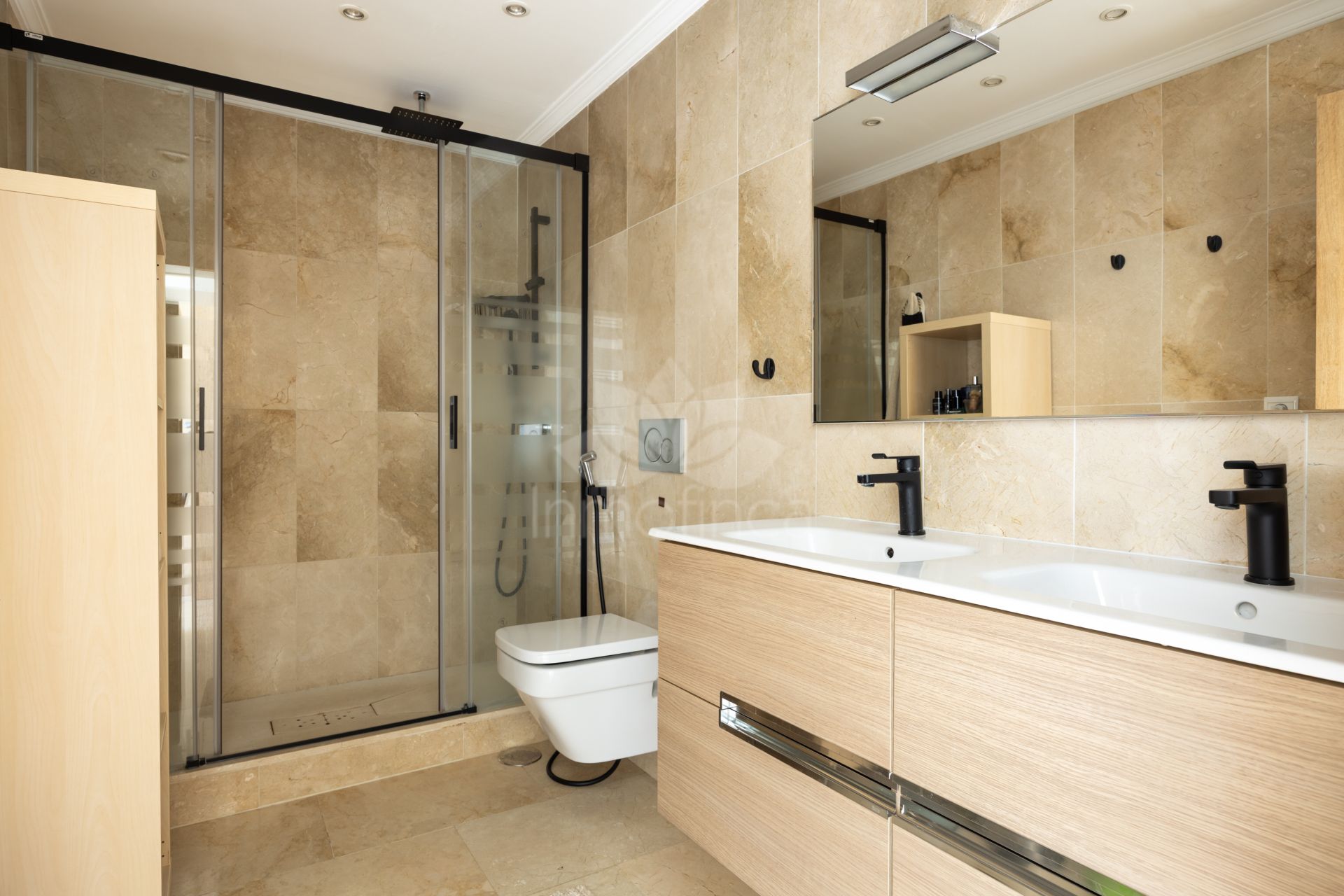 Penthouse in El Paraiso, Estepona