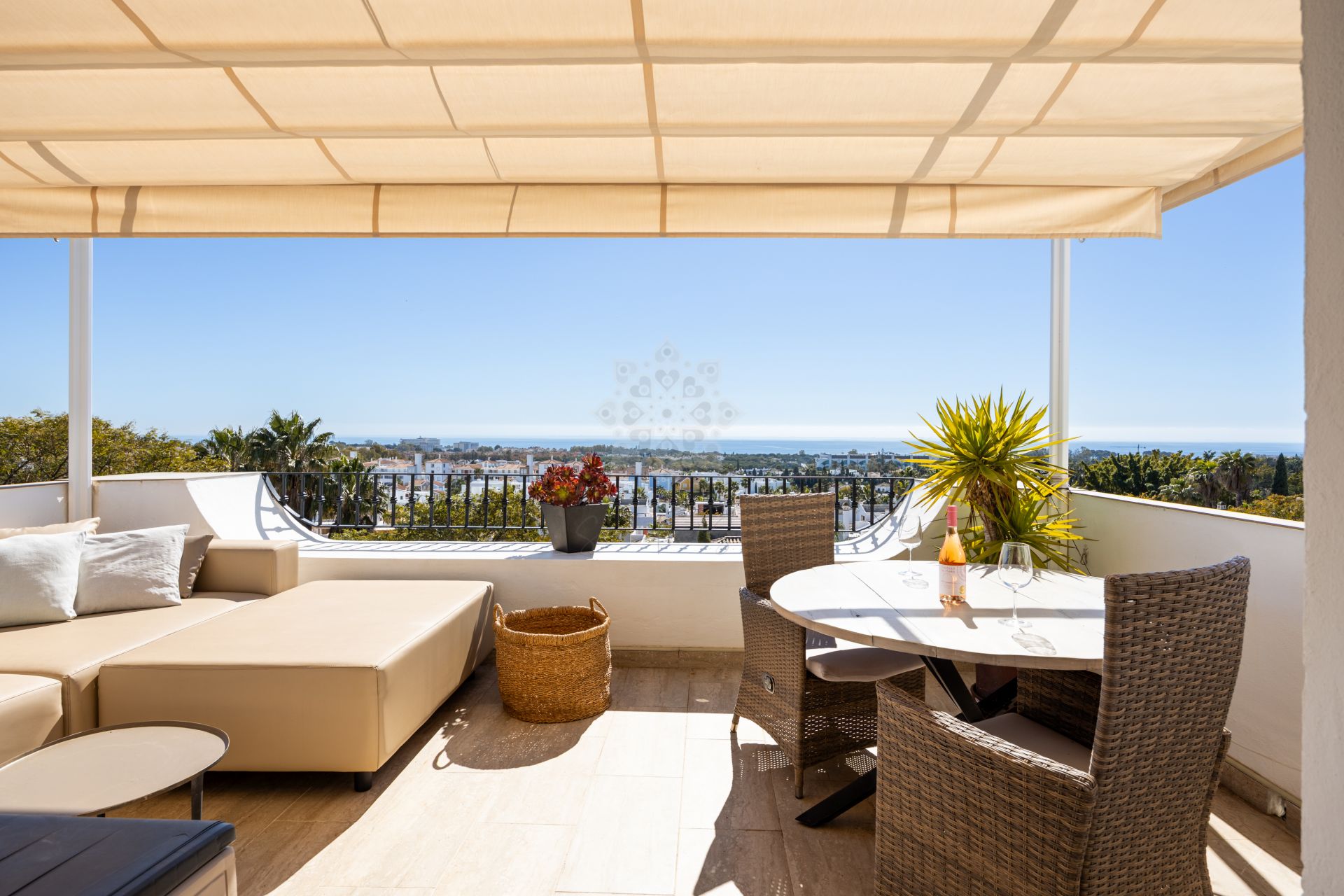 Penthouse w El Paraiso, Estepona
