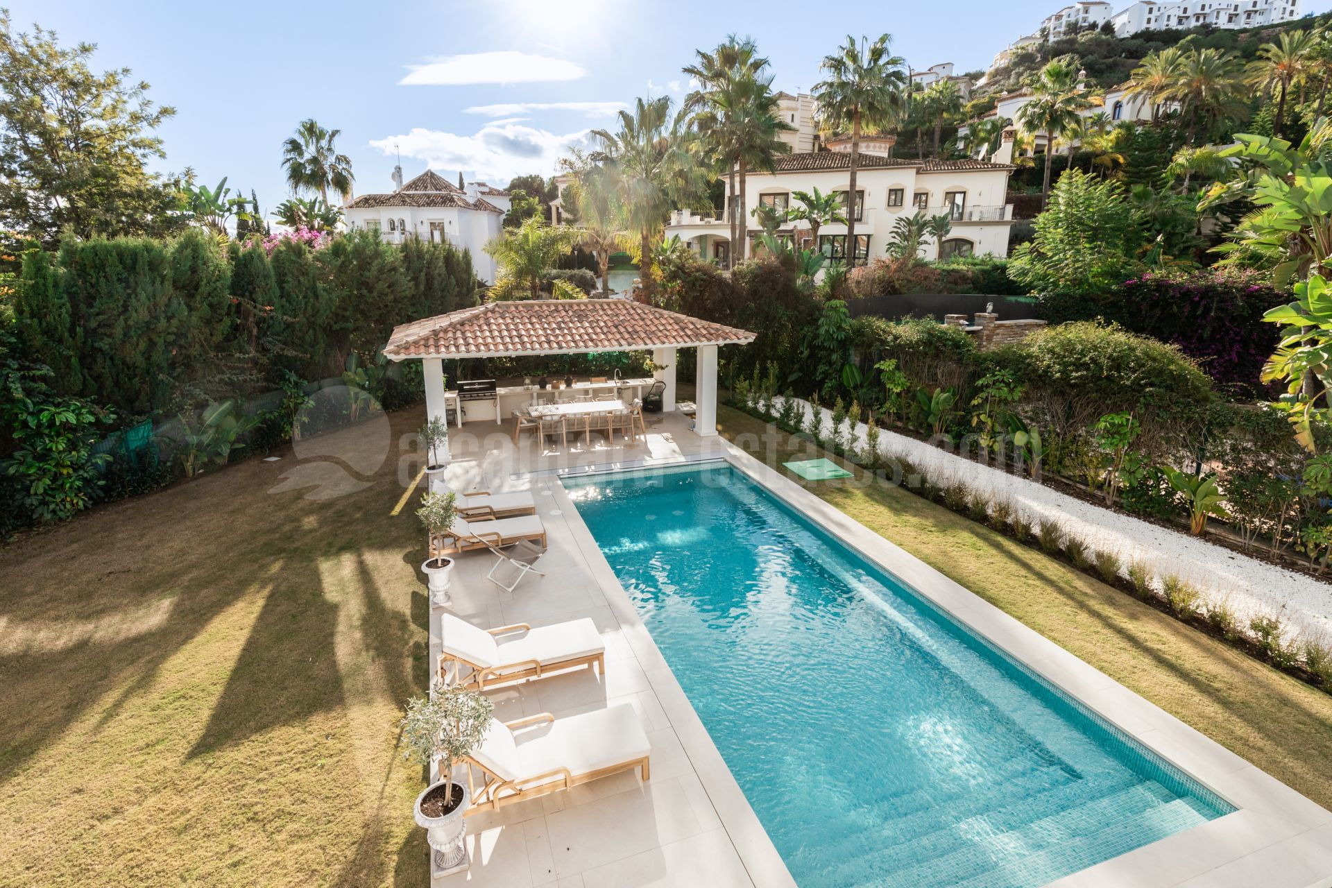Villa in Los Arqueros, Benahavis