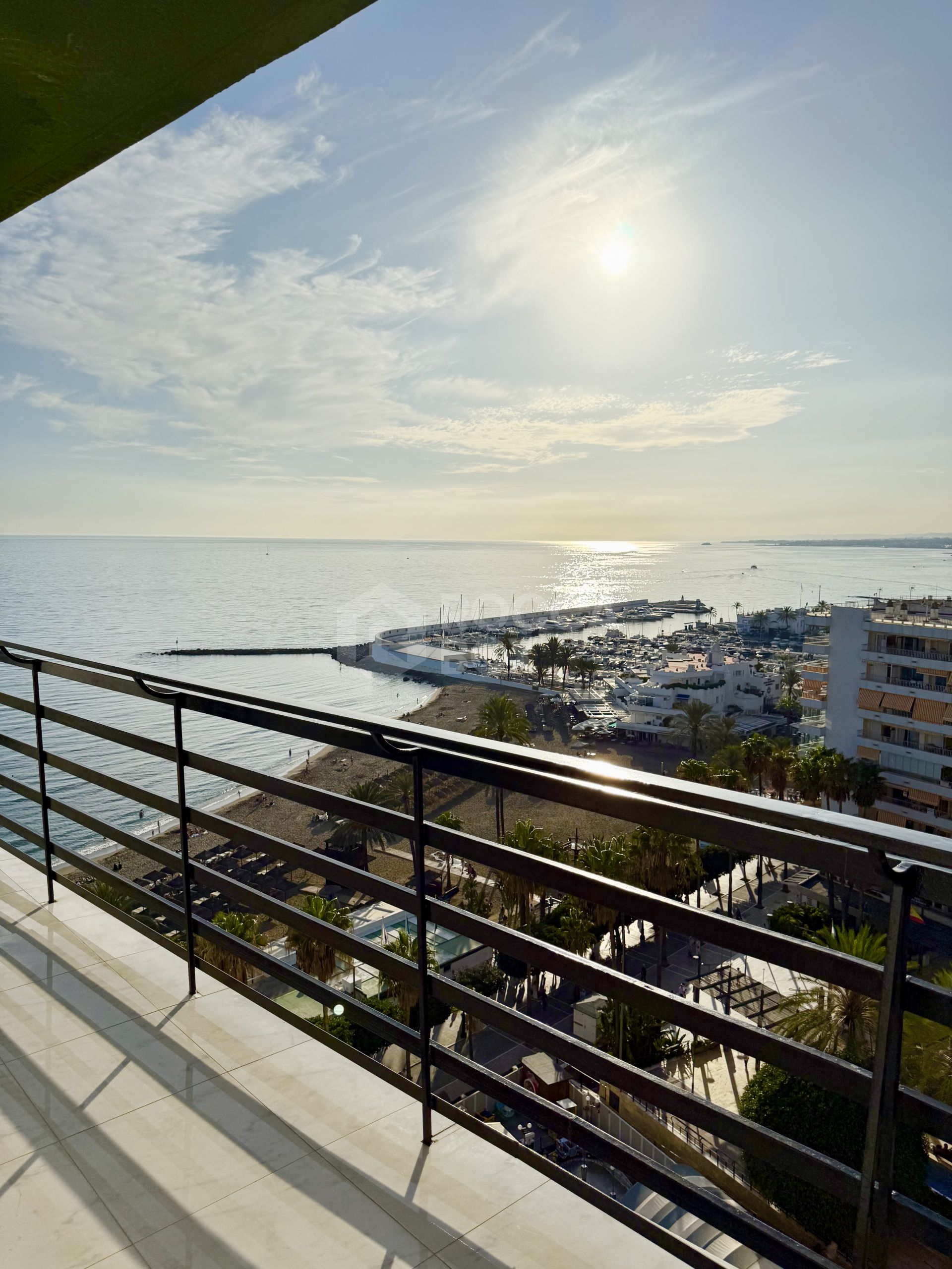 Beachfront apartment in the heart of Marbella