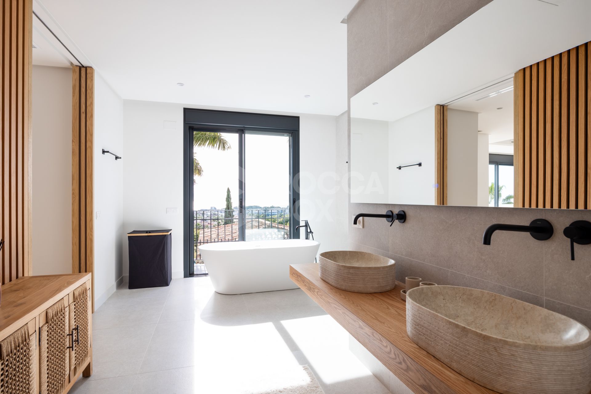 Exquisite Modern Andalusian Masterpiece with Panoramic Sea Views – Los Flamingos, Benahavís