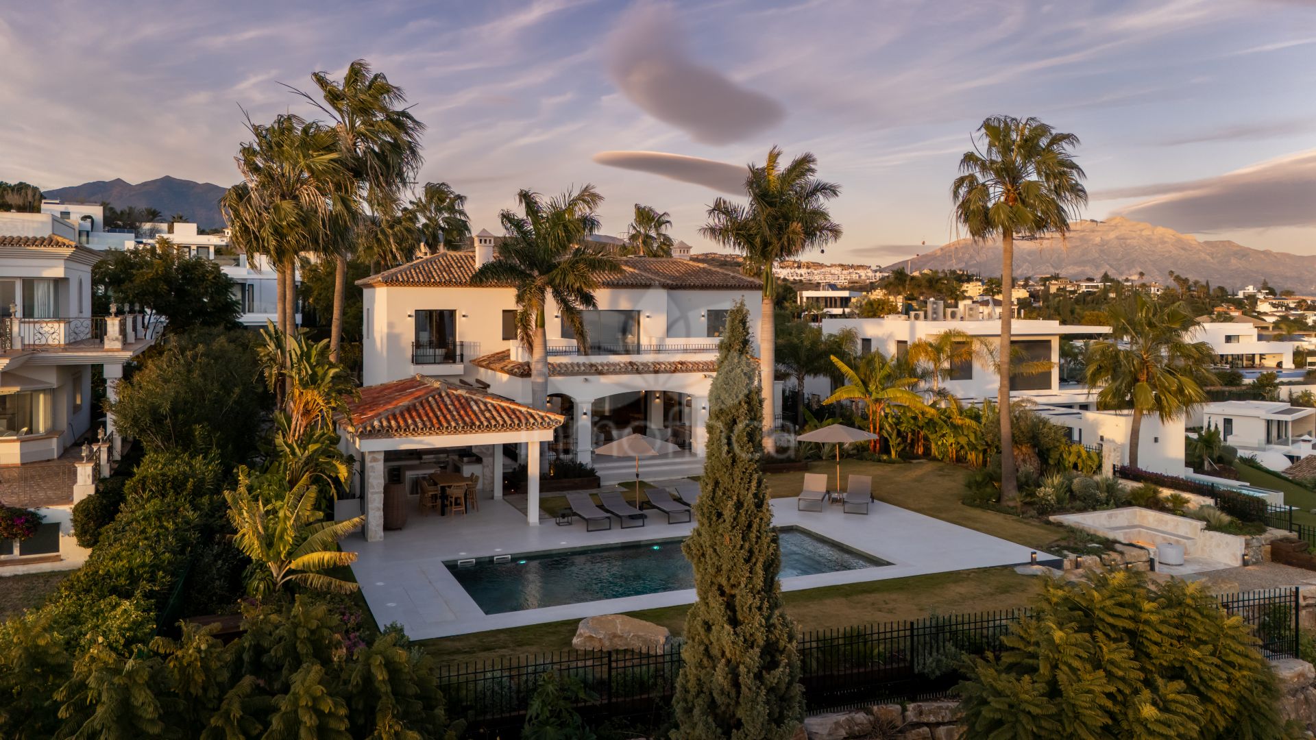 Villa in Los Flamingos, Benahavis