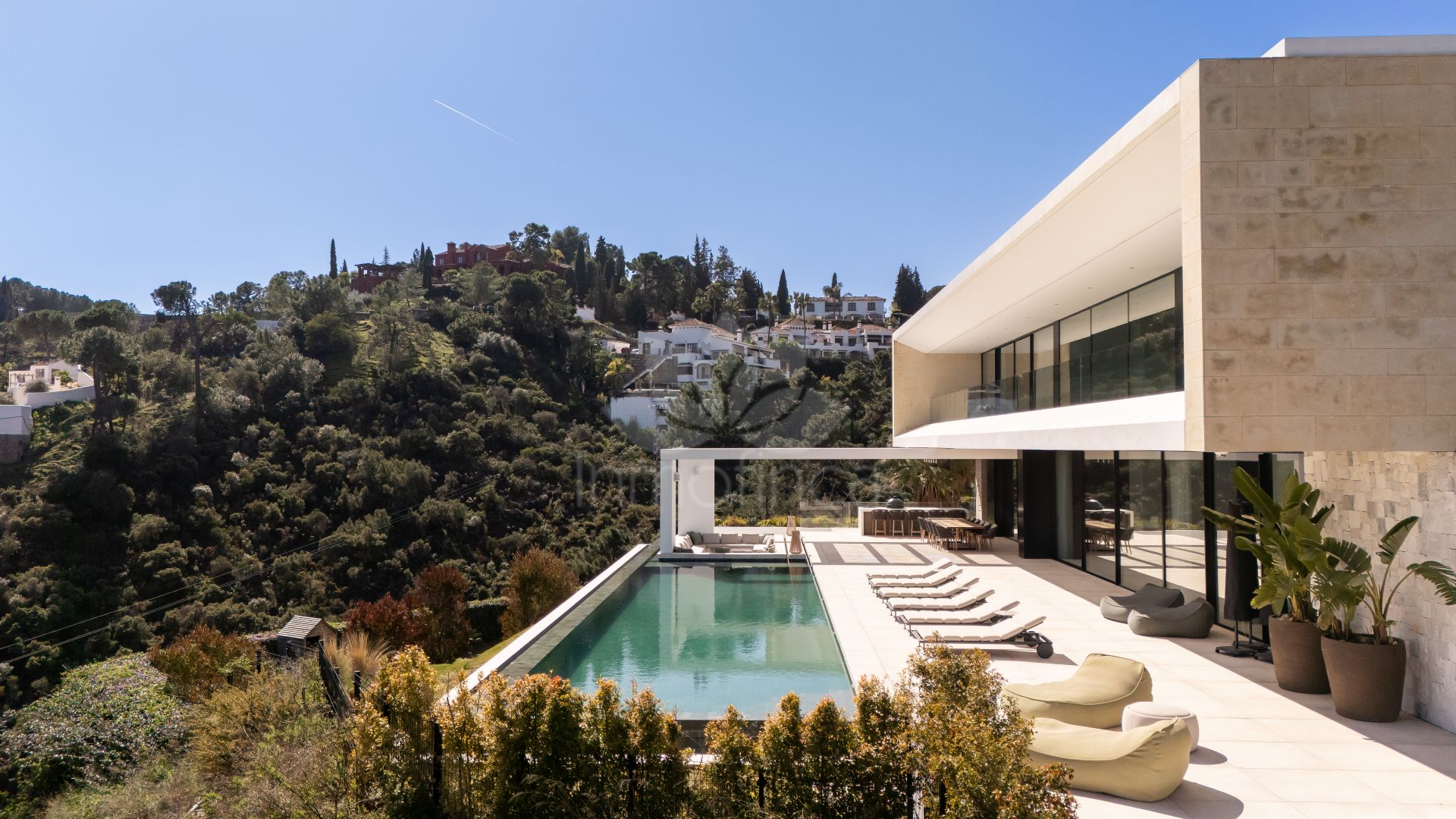 Villa in El Madroñal, Benahavis