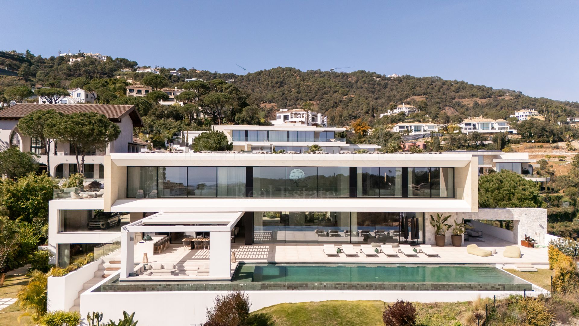 Villa en El Madroñal, Benahavis