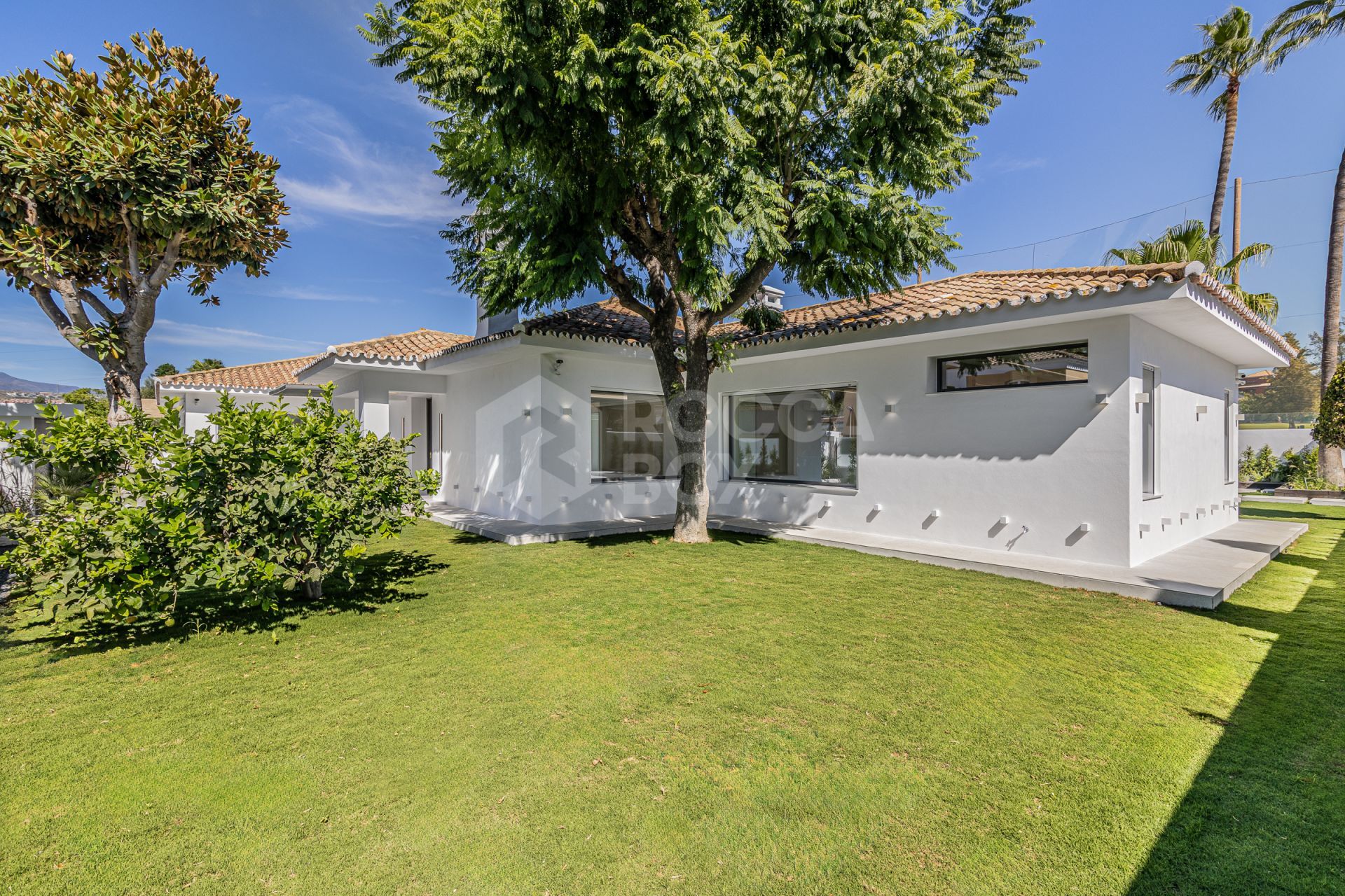 Villa for sale in Guadalmina Alta, San Pedro de Alcantara