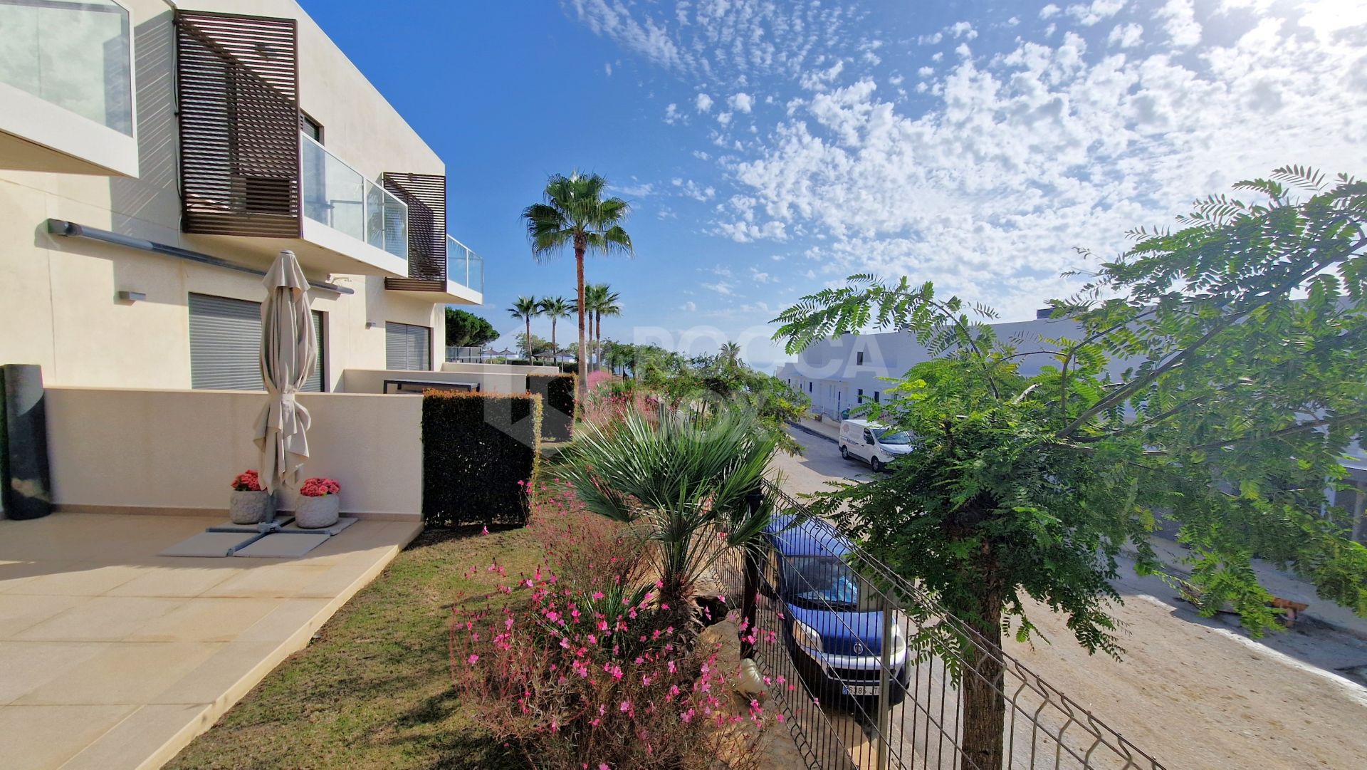 Luxury 3-bed Townhouse with sea views for sale at Majestic Heights La Paloma