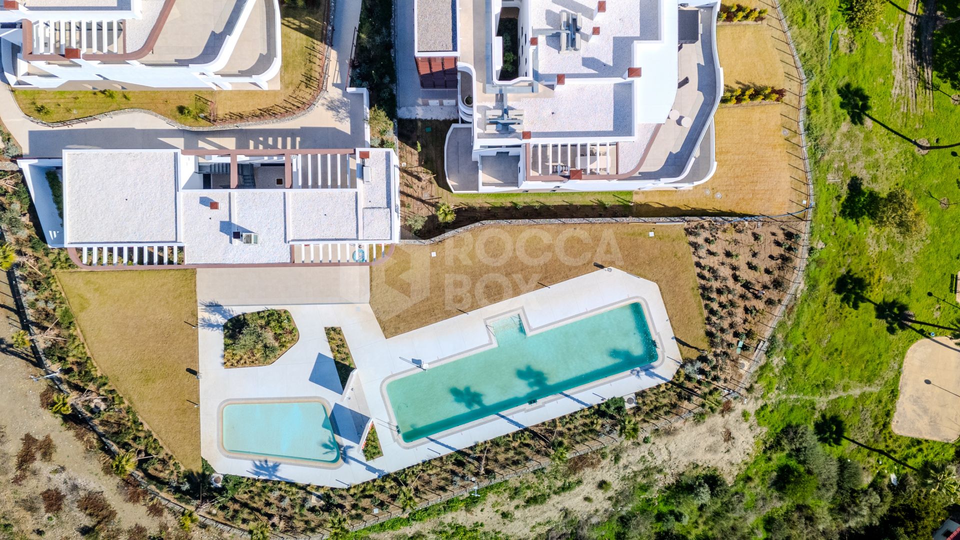 Contemporary Corner Ground Floor Apartment in Cancelada, Estepona East