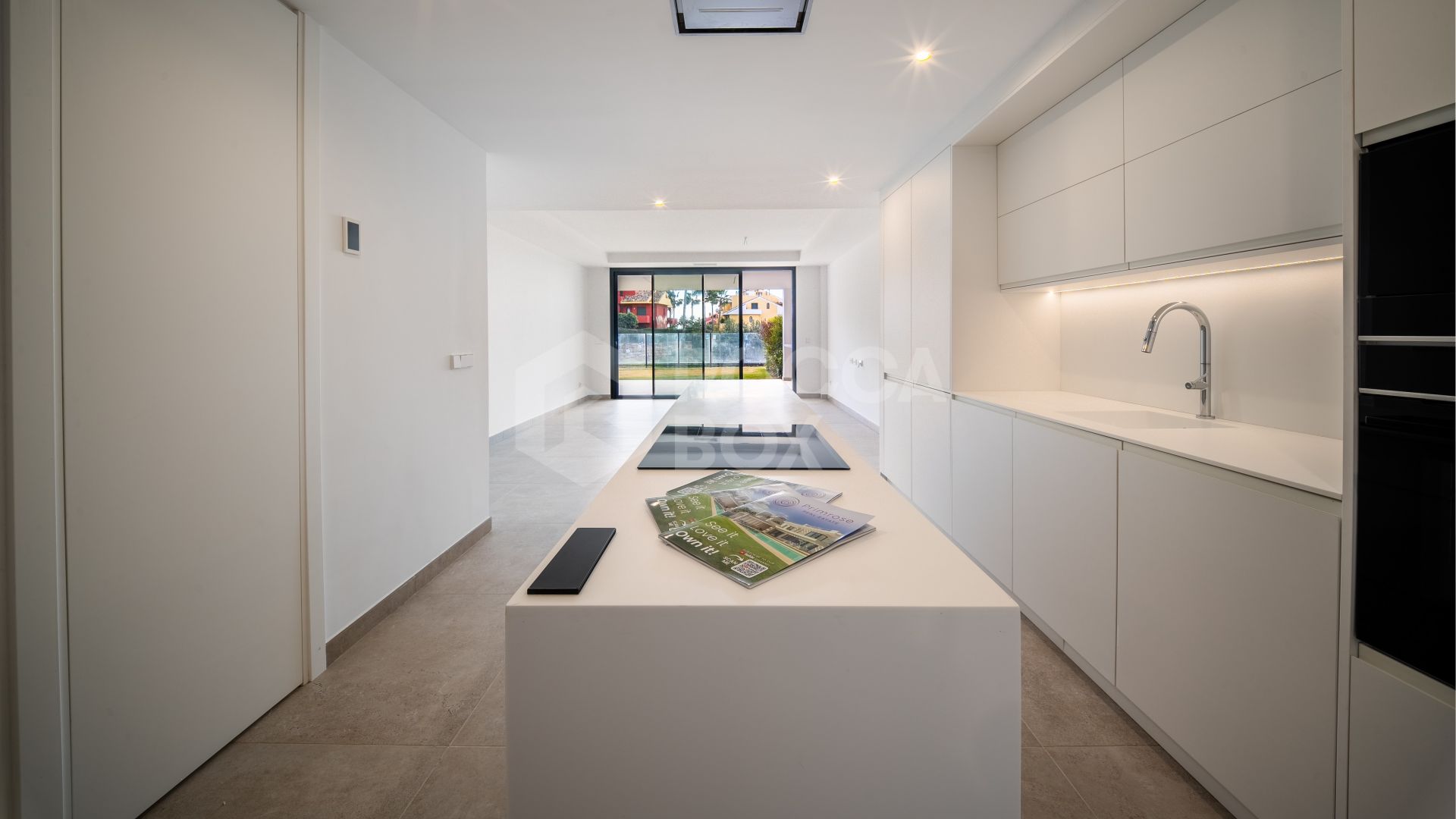 Contemporary Corner Ground Floor Apartment in Cancelada, Estepona East