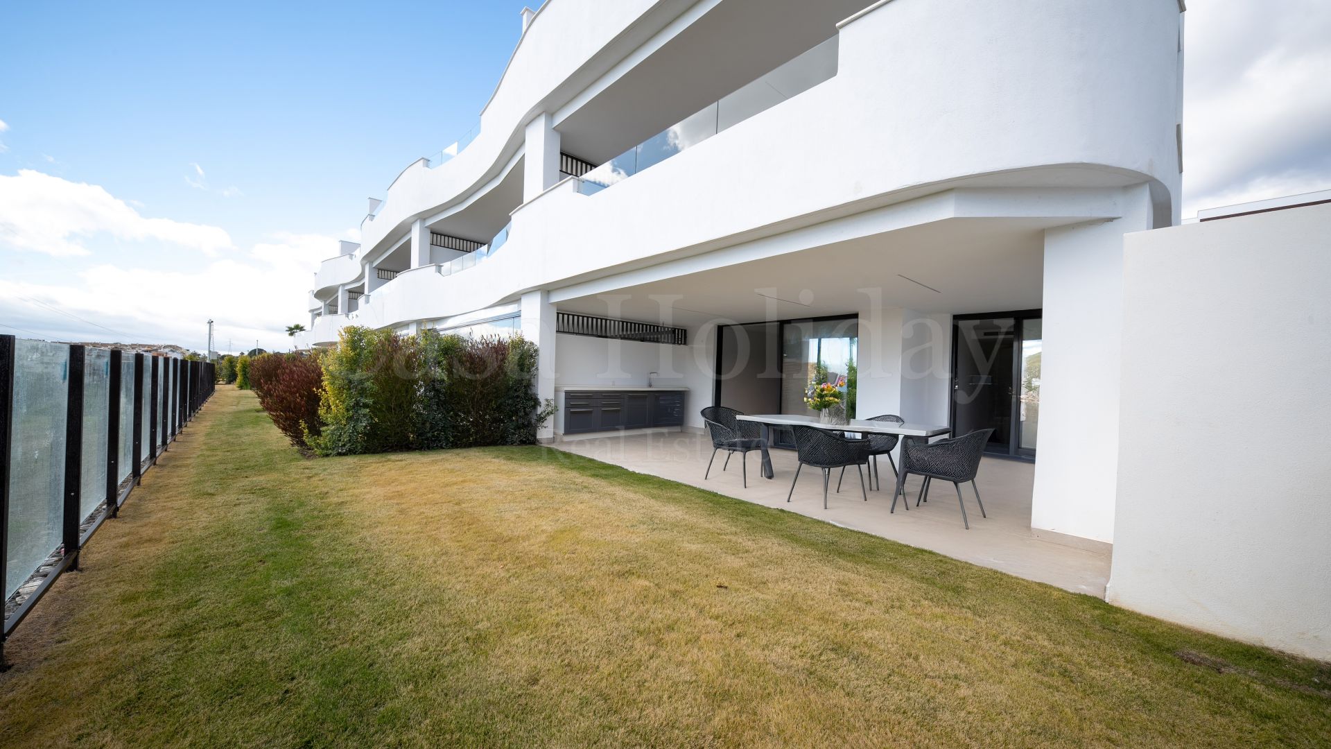 Apartamento Planta Baja en Cancelada, Estepona