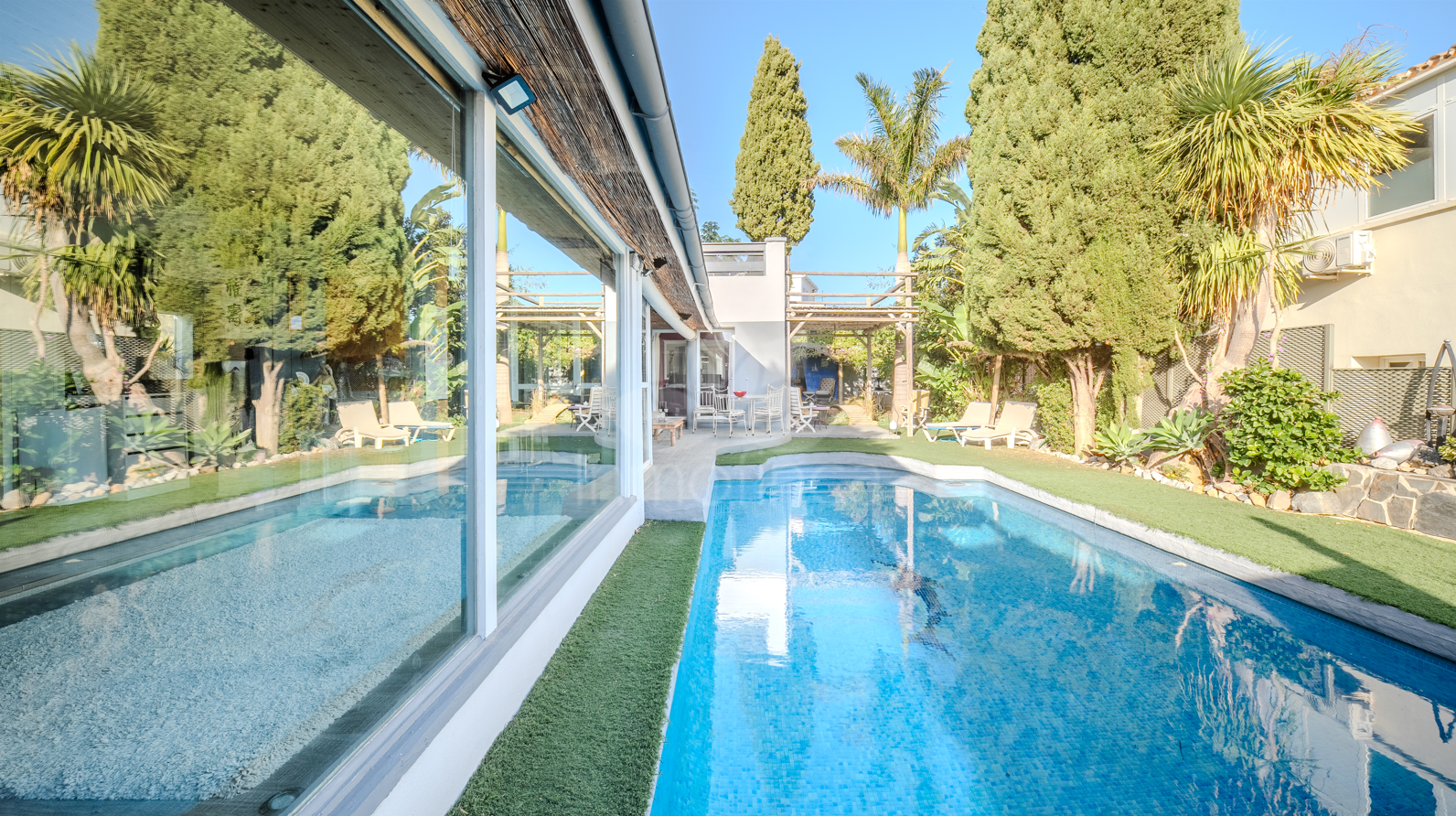 Villa en Estepona Golf, Estepona